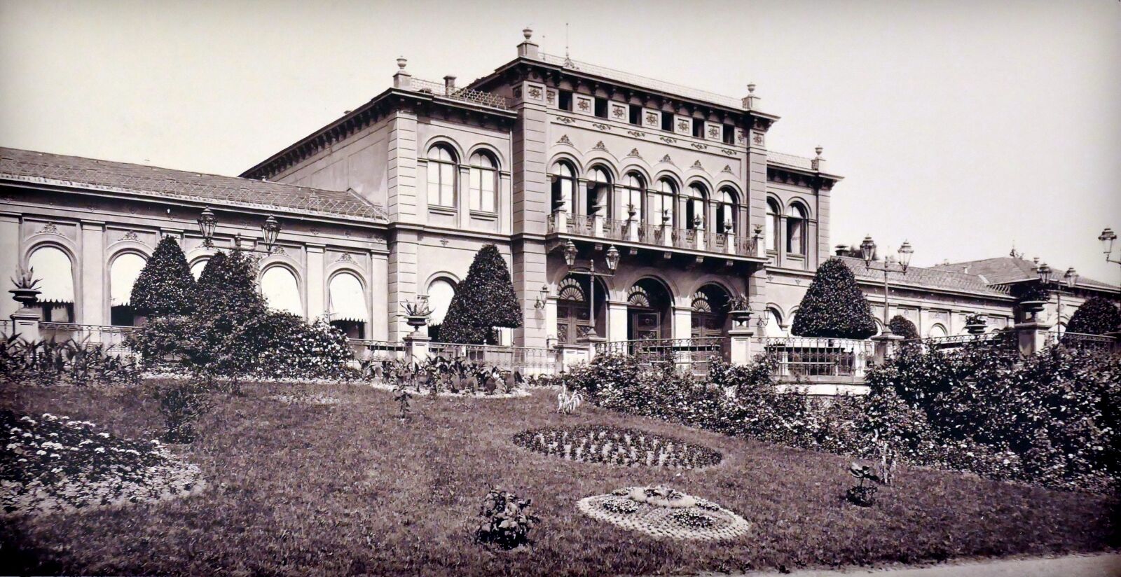 Panasonic Lumix DMC-FZ1000 sample photo. Kurhaus, bad nauheim germany, 1870 photography