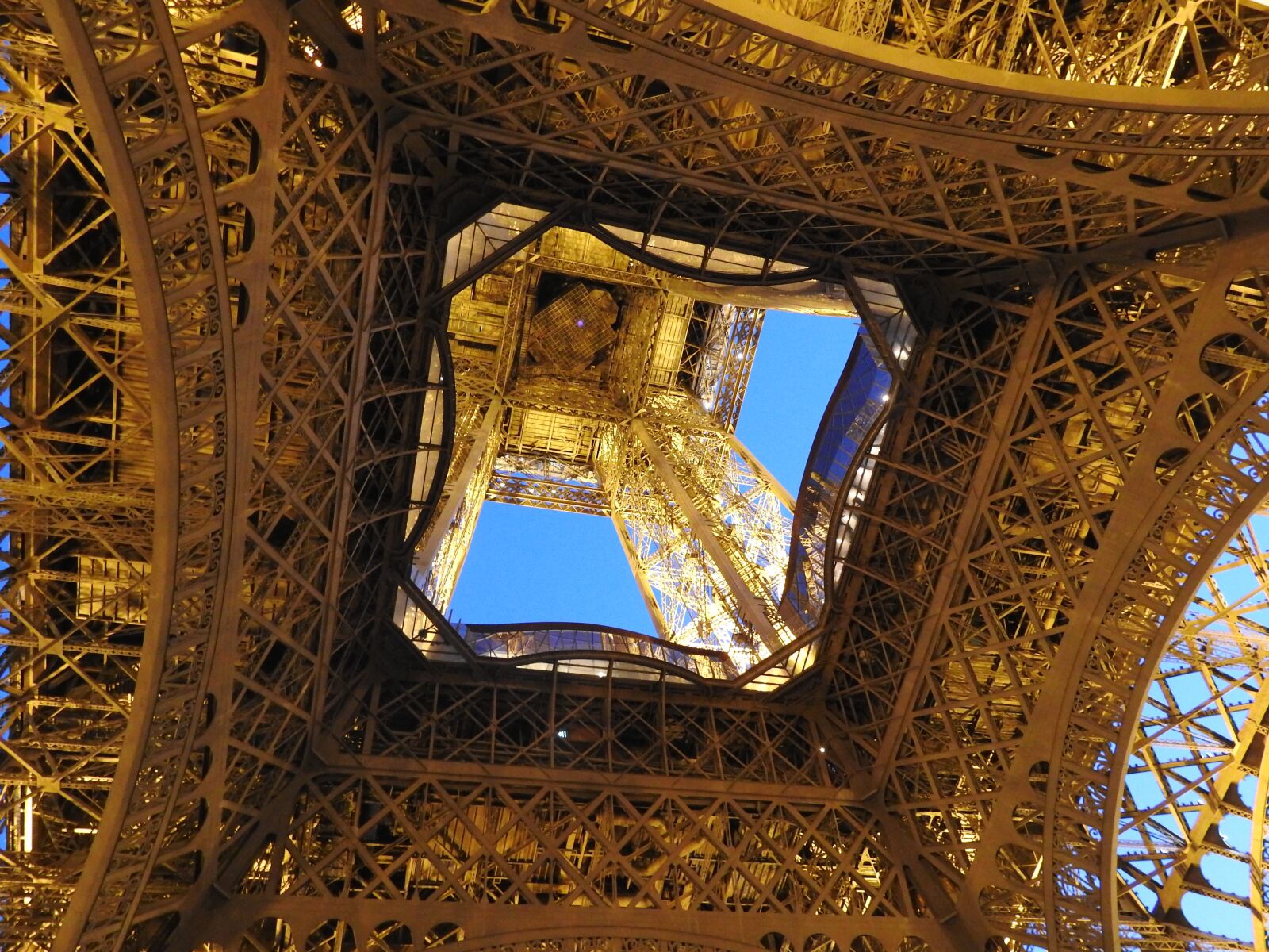 Nikon Coolpix P900 sample photo. Eifel, paris, famous photography