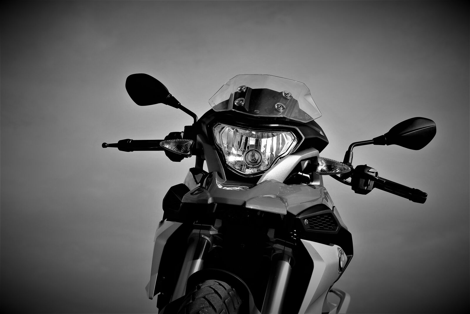 Nikon 1 J5 sample photo. Engine, bmw, gs photography