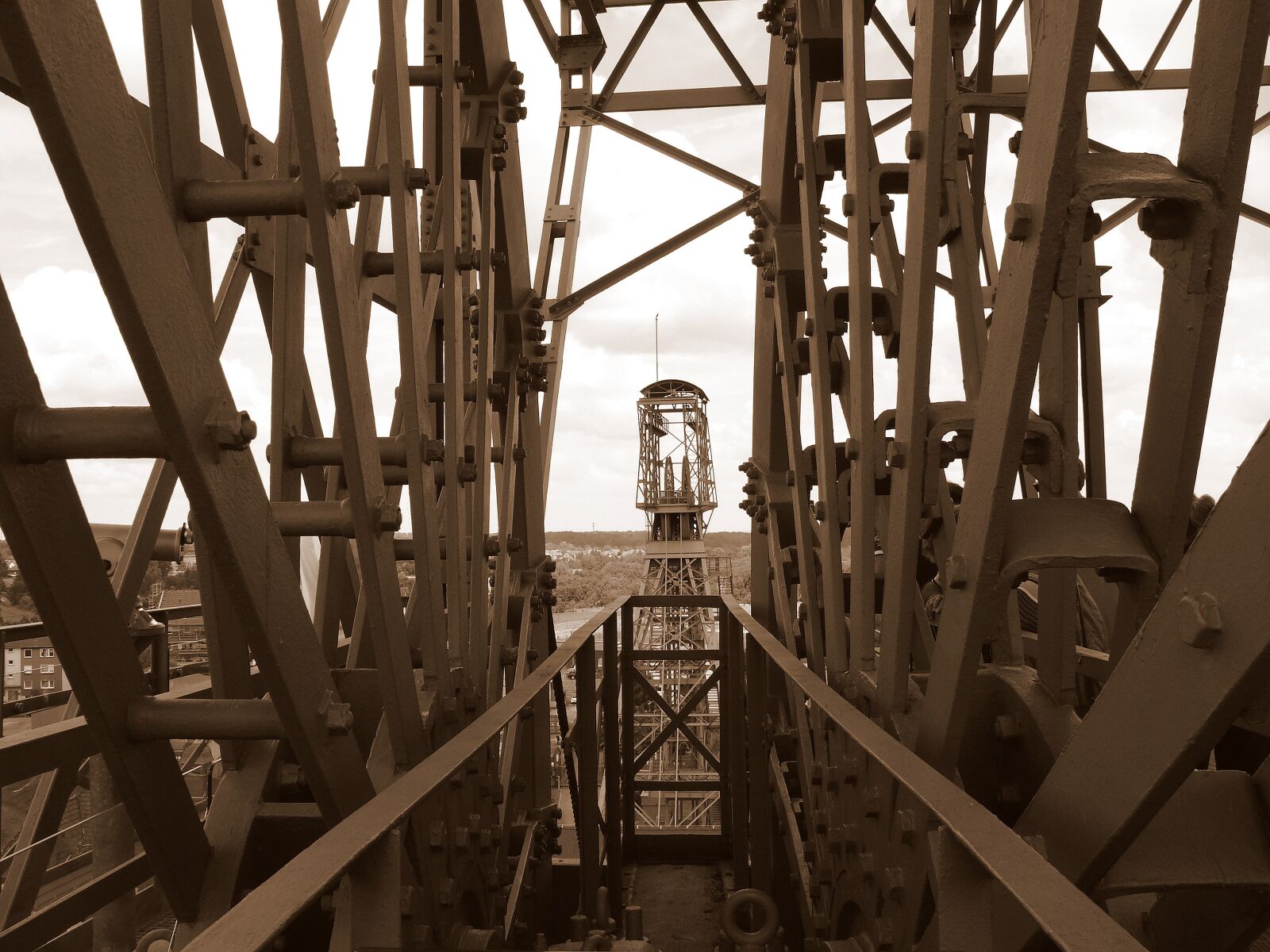Panasonic DMC-FZ50 sample photo. Zeche zollern, headframe, bill photography