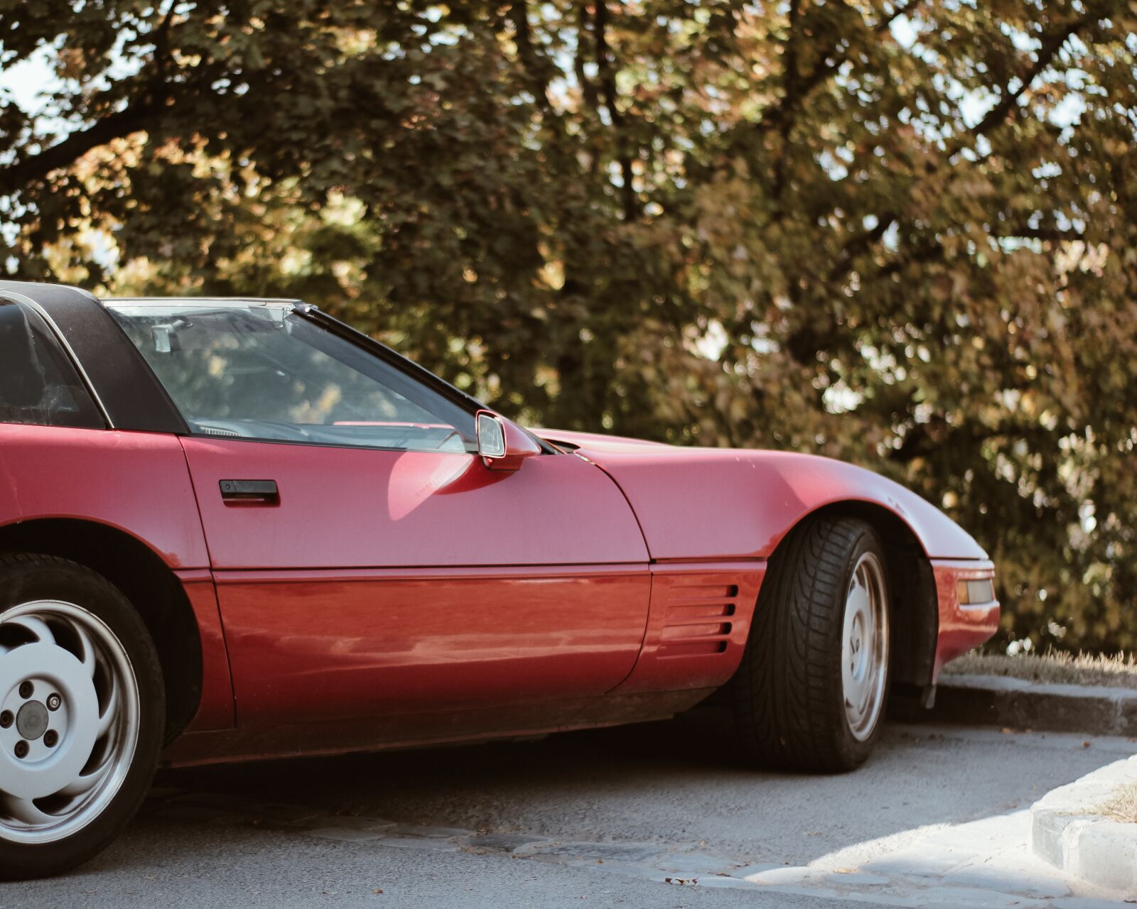 Canon EOS 60D sample photo. Car, budapest, sportcar photography