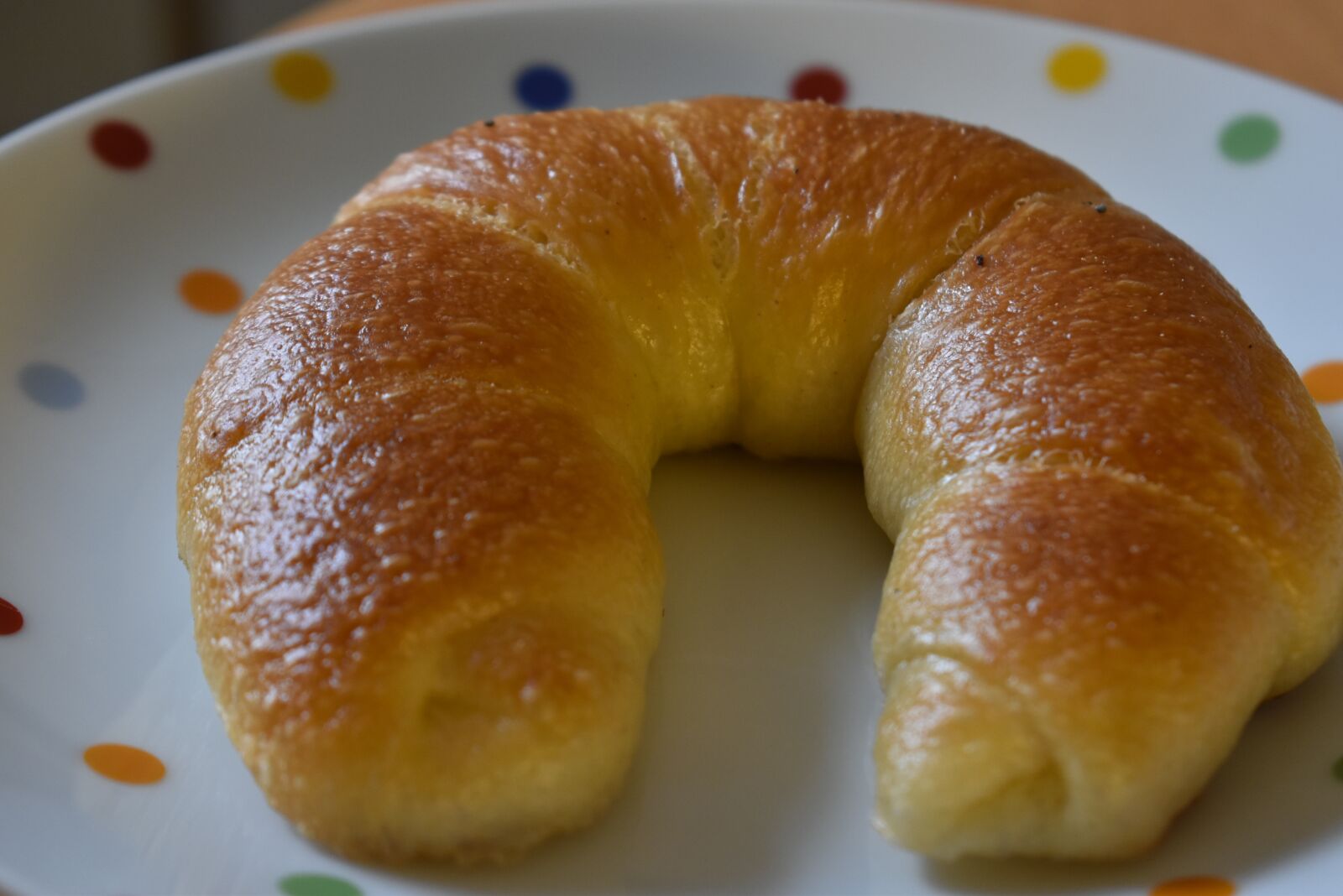 Nikon D5600 sample photo. Croissant, milk, breakfast photography