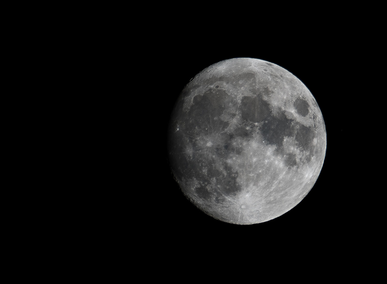 Sony 70-300mm F4.5-5.6 G SSM sample photo. Moon, night photography