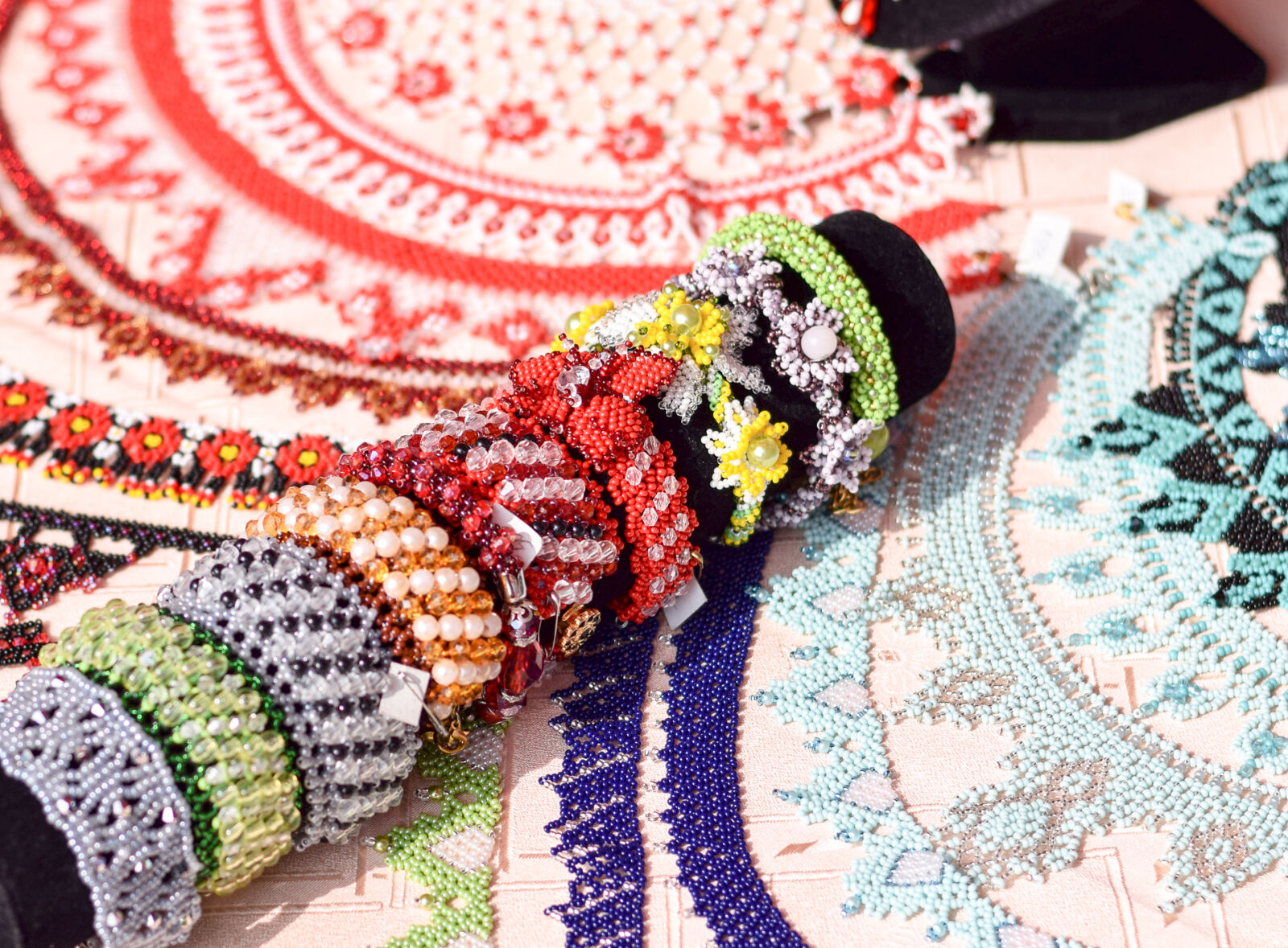 Nikon AF-S Nikkor 50mm F1.8G sample photo. Bracelet, decoration, gift, pearls photography