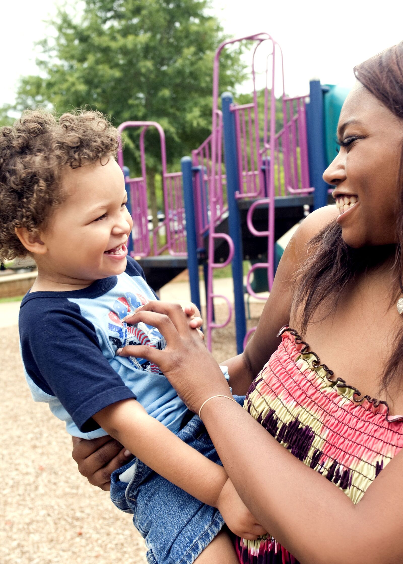 Nikon D300 sample photo. Mother, holding, young son photography