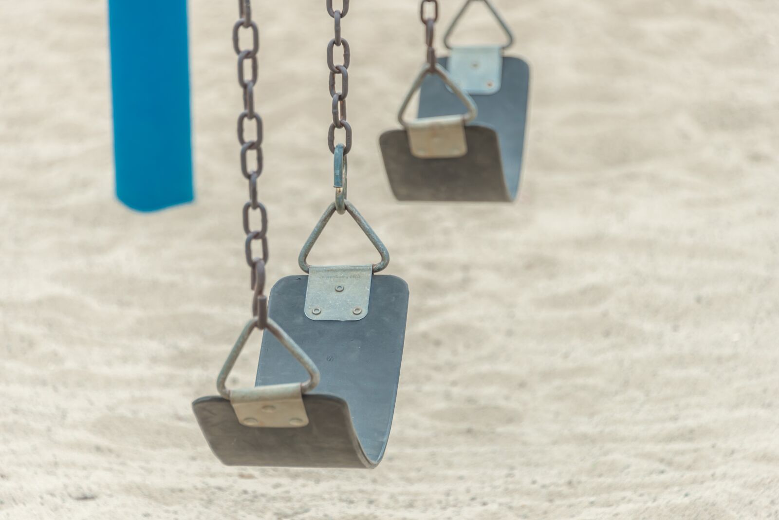 Nikon D800 sample photo. Swing, empty swings, playground photography