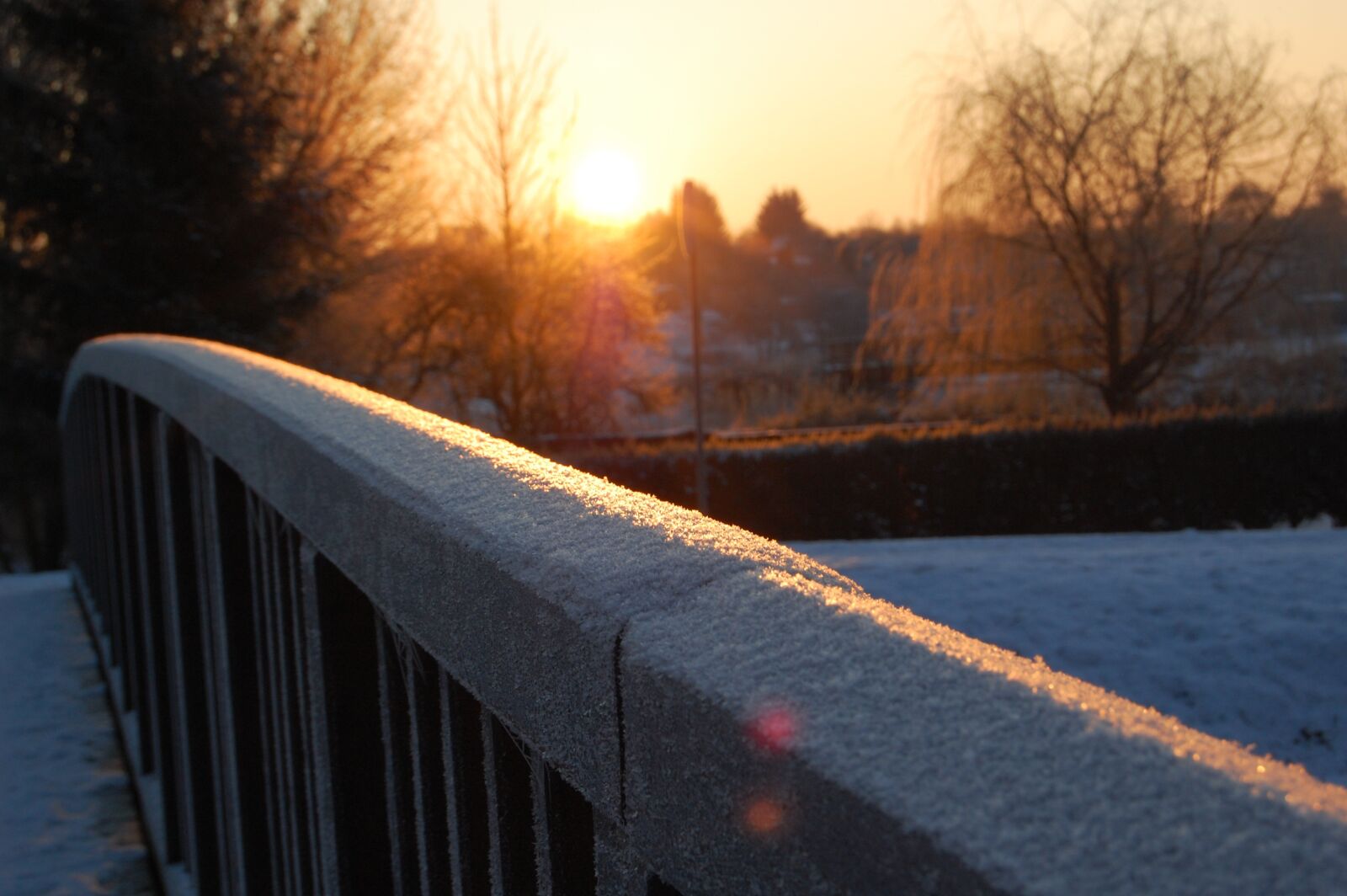 Nikon D40 sample photo. Bend over, sunrise, landscape photography