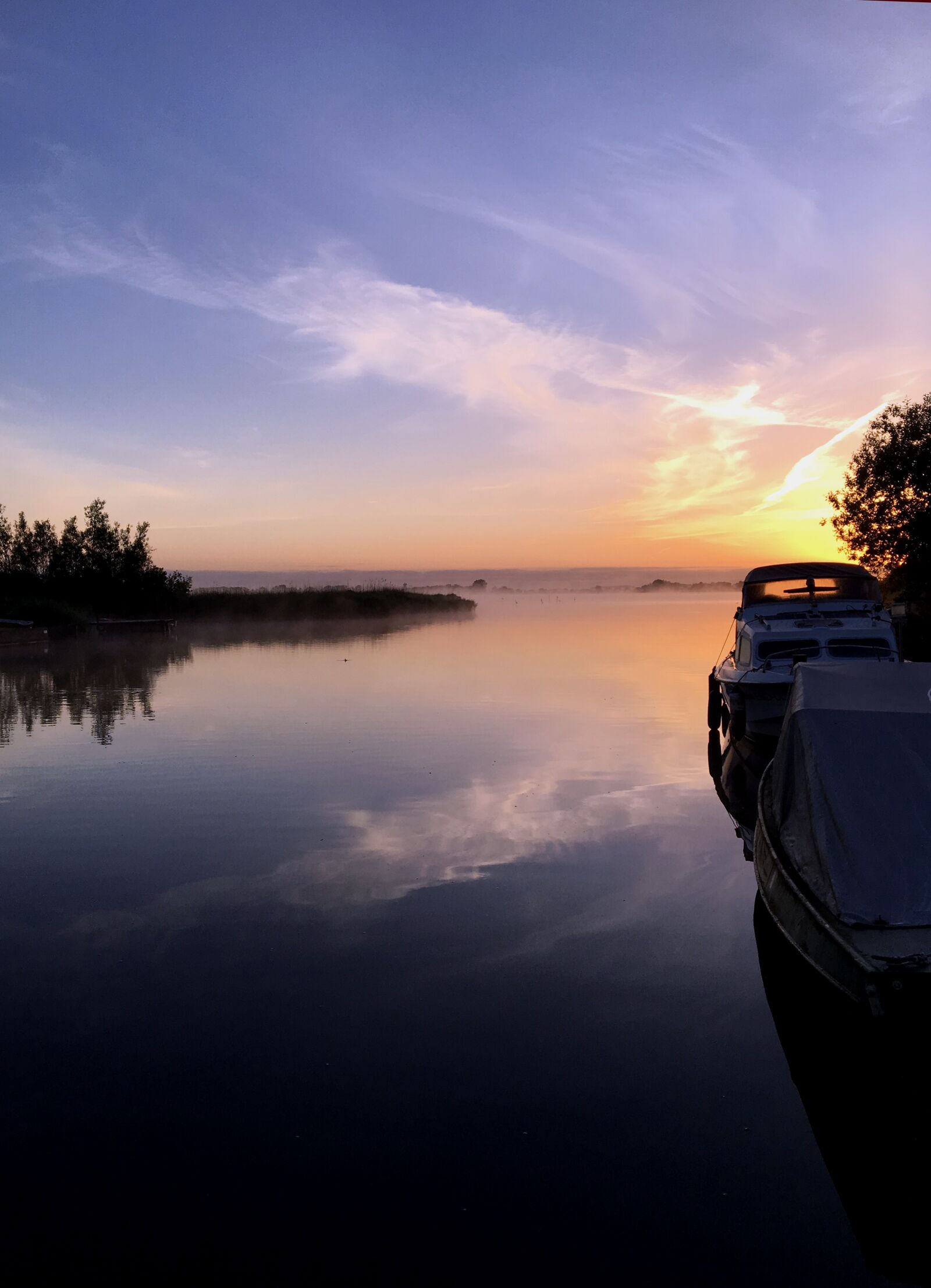 Apple iPhone 6s sample photo. Lake, sunrise, sky photography