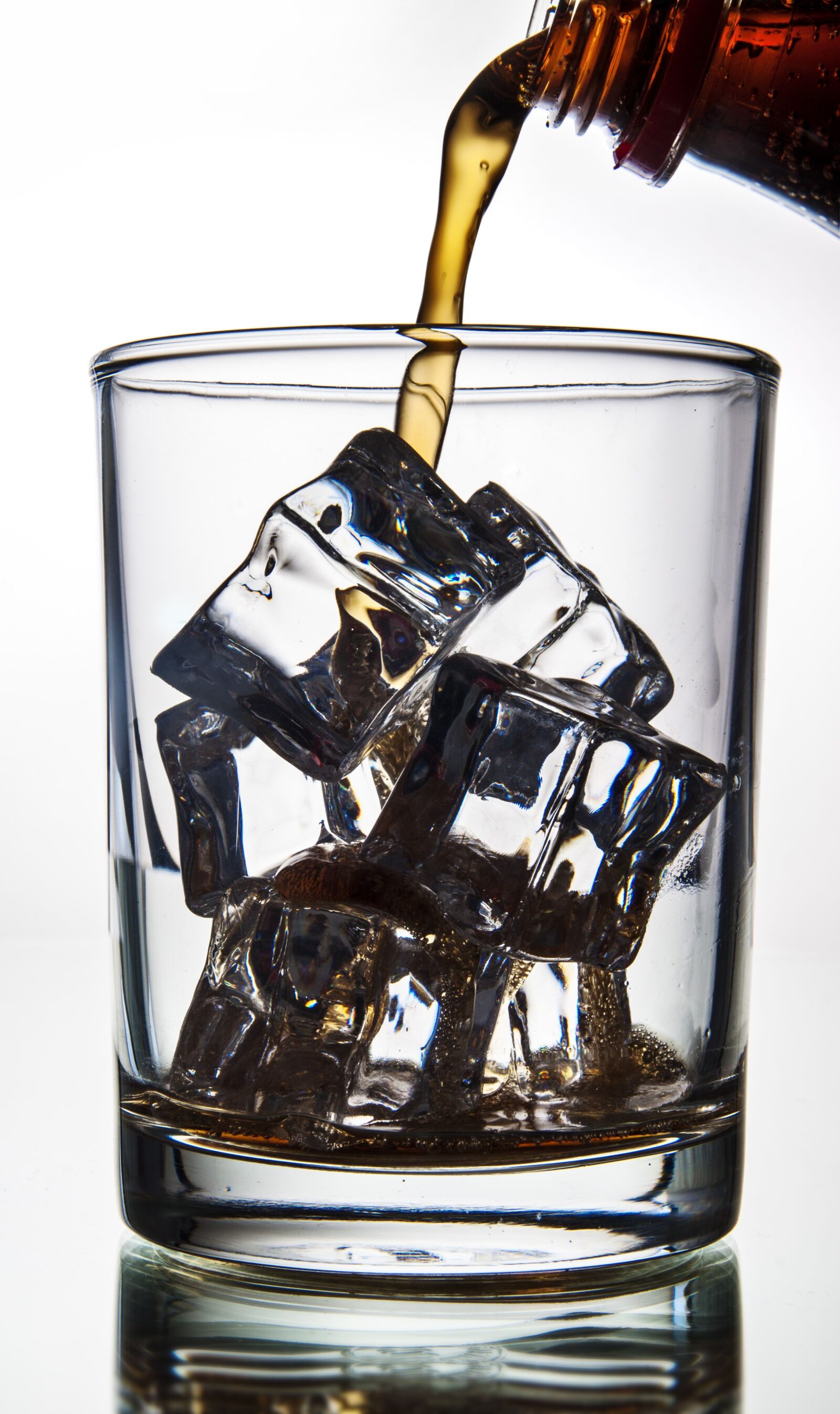 Canon EOS 500D (EOS Rebel T1i / EOS Kiss X3) sample photo. Ice cubes, refreshing, coke photography