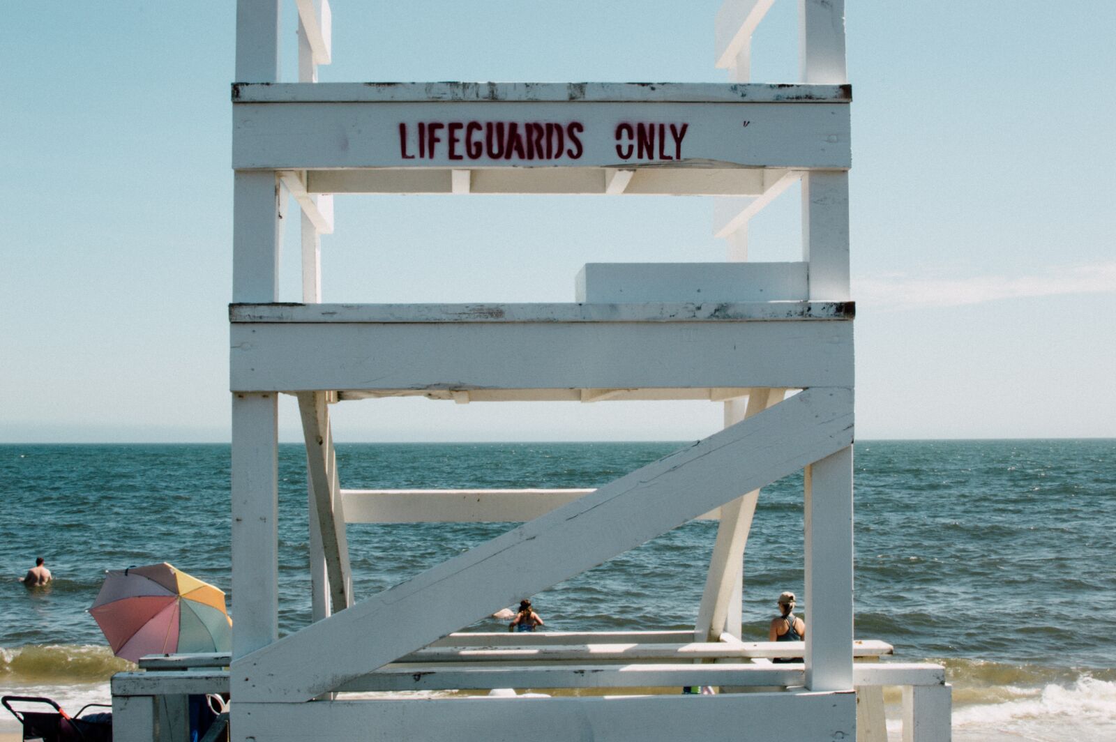 Nikon D3200 sample photo. Lifeguard, beach, sea photography