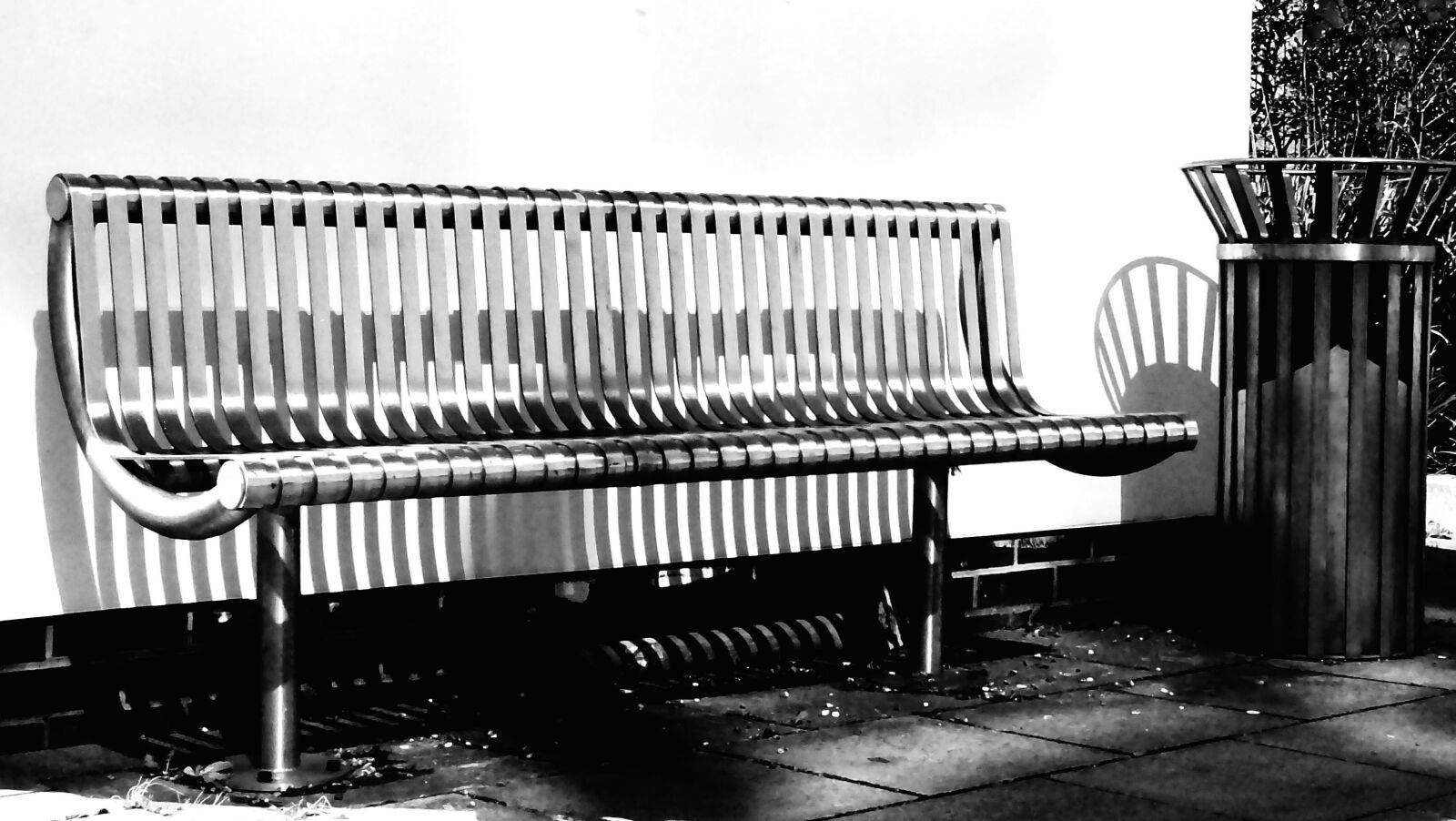 Fujifilm FinePix HS50 EXR sample photo. Seat, street, metal bench photography