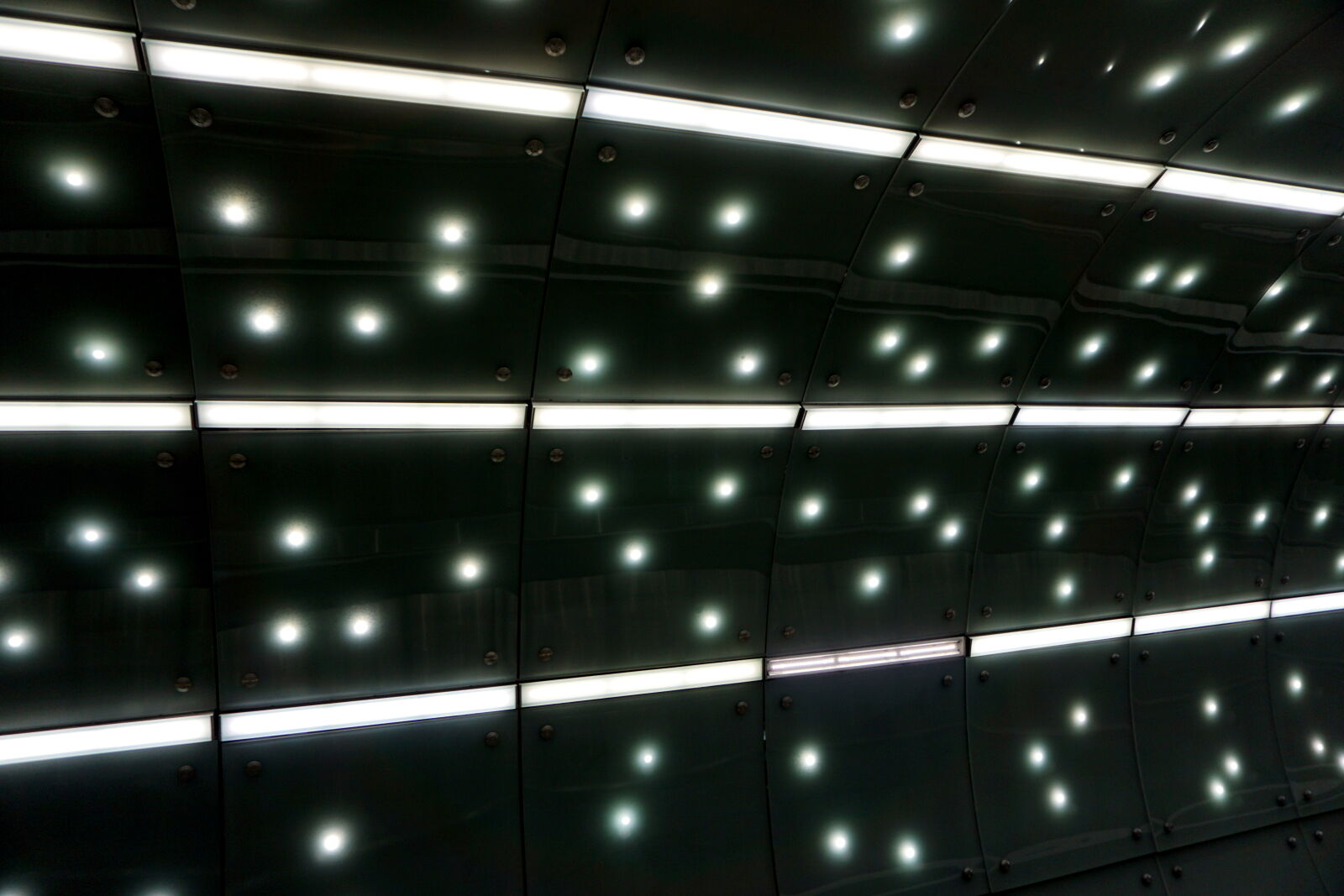 Sony E 16-50mm F3.5-5.6 PZ OSS sample photo. Lights, underground, wall, warsaw photography