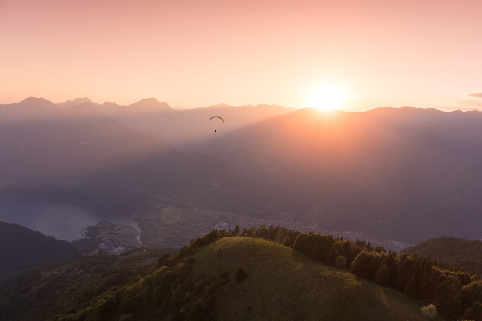 Canon EOS M6 sample photo. Paragliding, sunset, flying photography