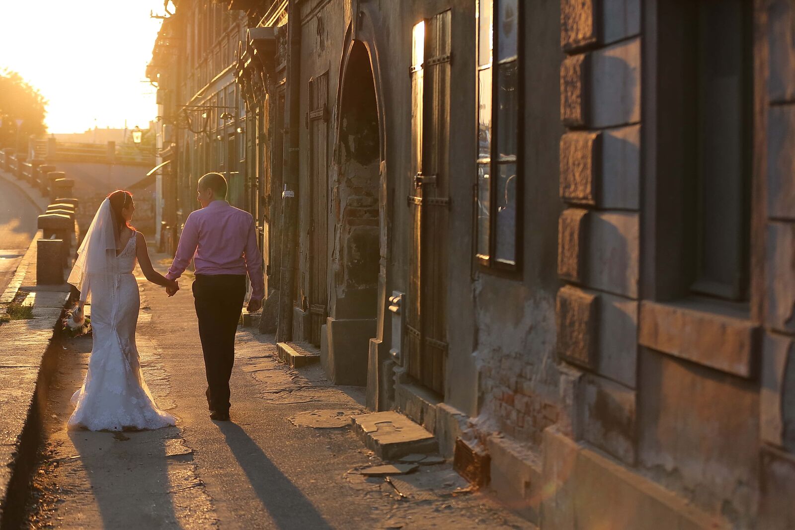 Canon EOS 5D Mark III sample photo. Bride, groom, downtown, sunset photography