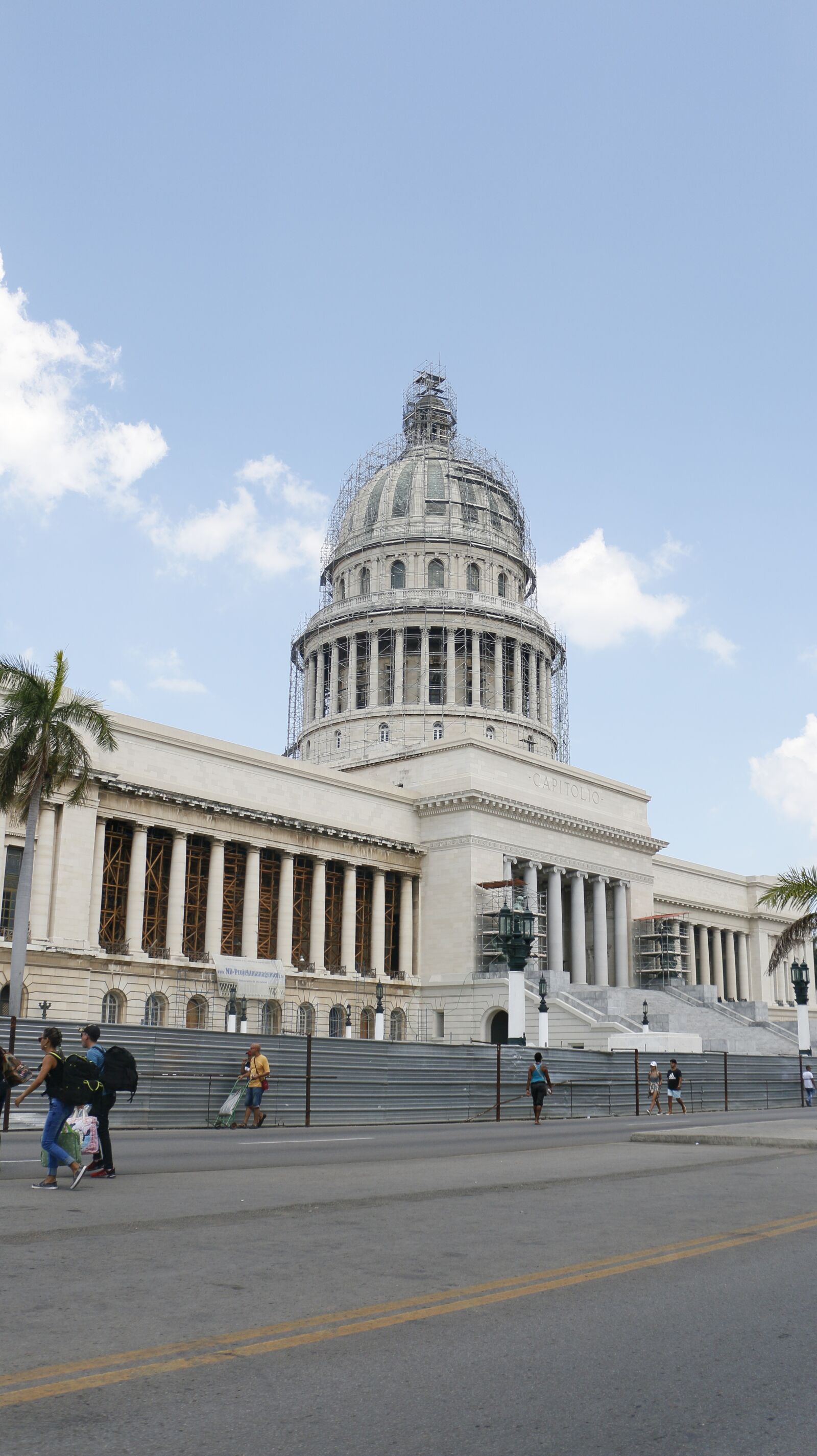 Canon EOS 70D sample photo. Capitol, cuba, monument photography