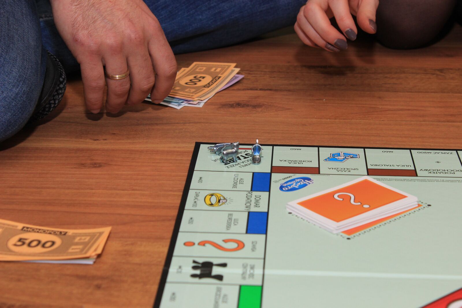 Canon EOS 600D (Rebel EOS T3i / EOS Kiss X5) sample photo. Monopoly, game, board game photography