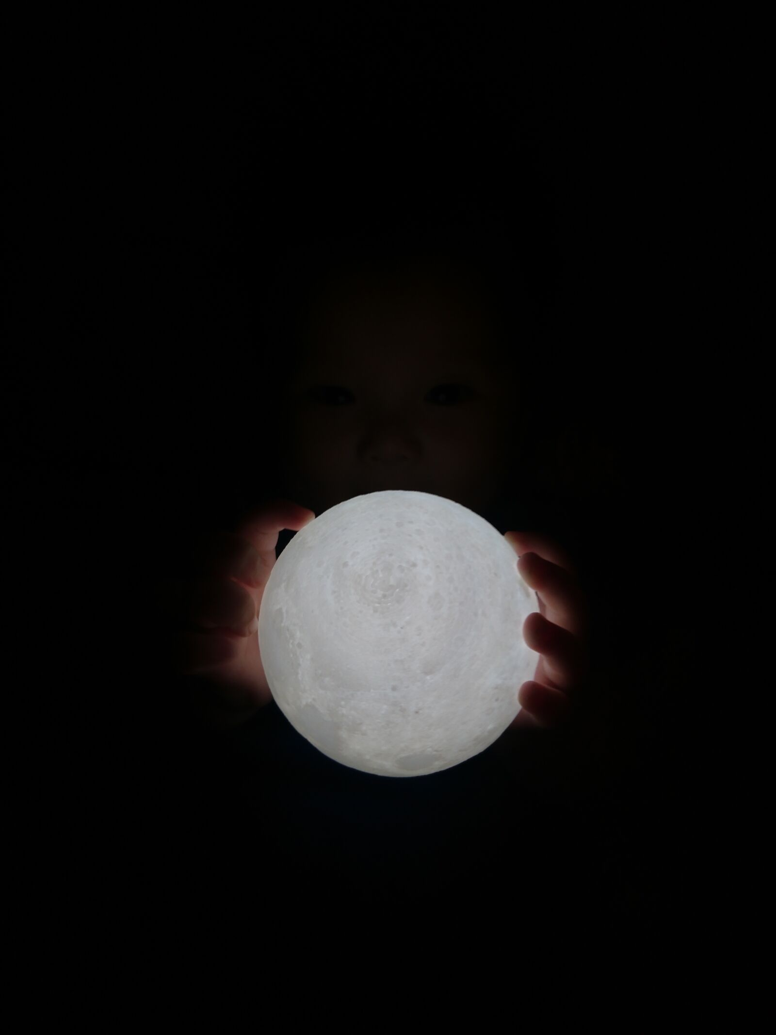 Sony Xperia X sample photo. Mid-autumn festival, baby, moon photography