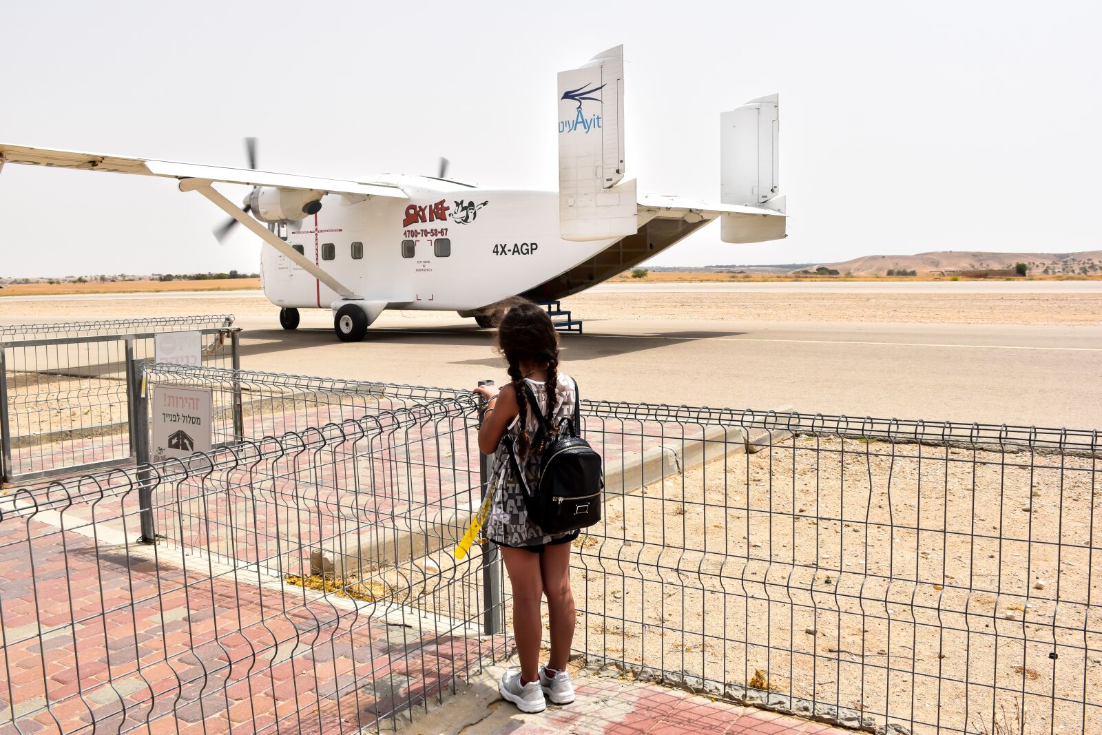 Nikon D5600 sample photo. Aviation, skydiving, girl photography