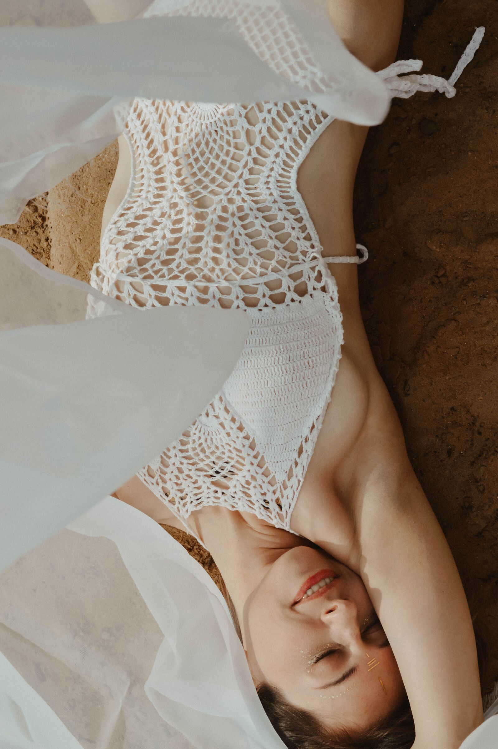 Nikon D3200 sample photo. Flying fabric, blanket, beach photography