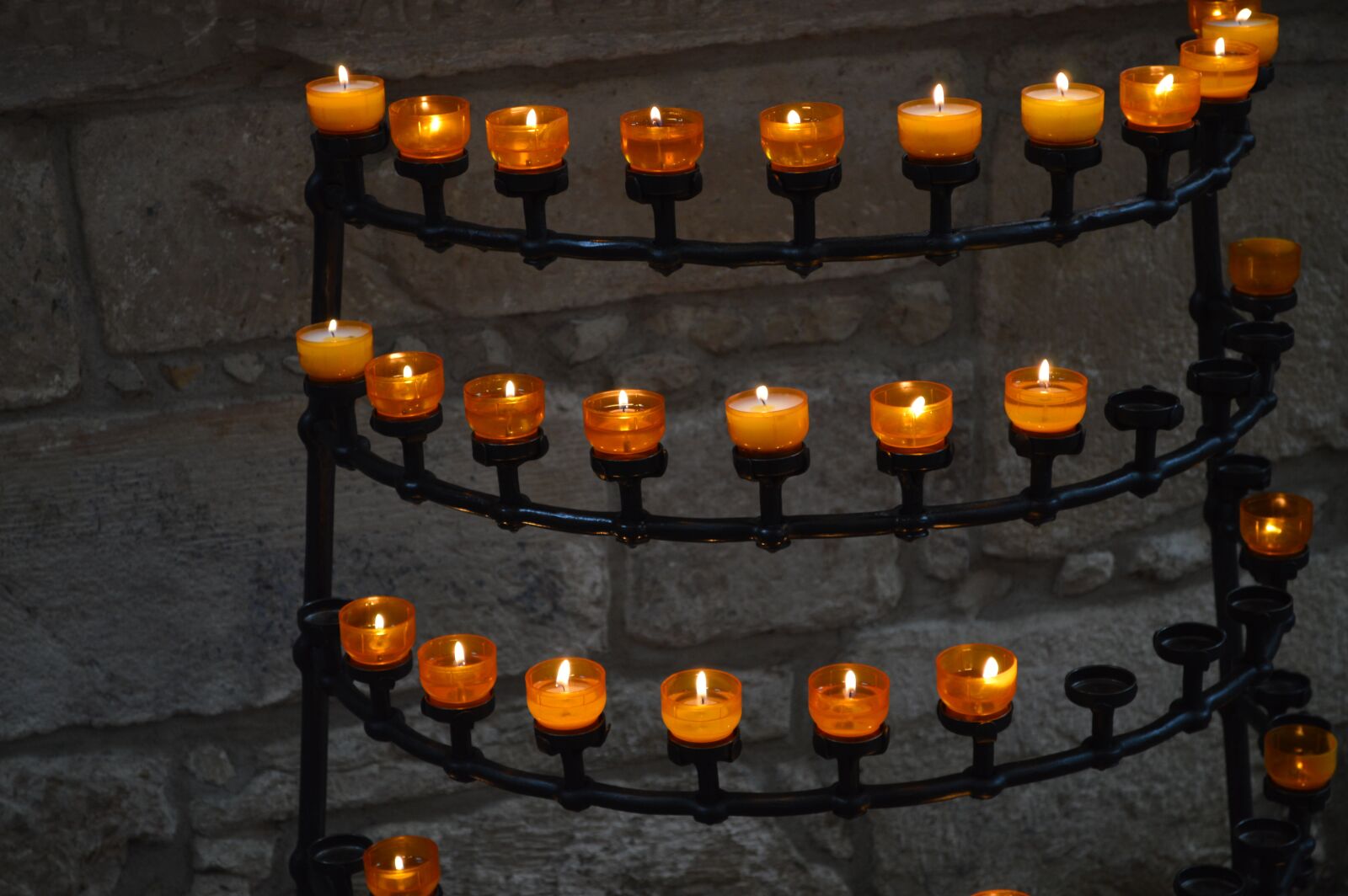 Nikon D3200 sample photo. Tea lights, prayer, church photography