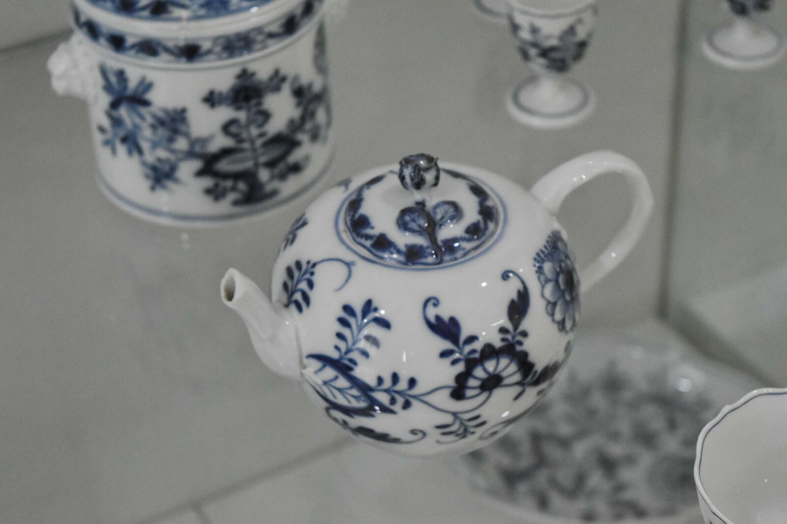 Nikon D5500 sample photo. Antiquity, ceramics, teapot, drink photography