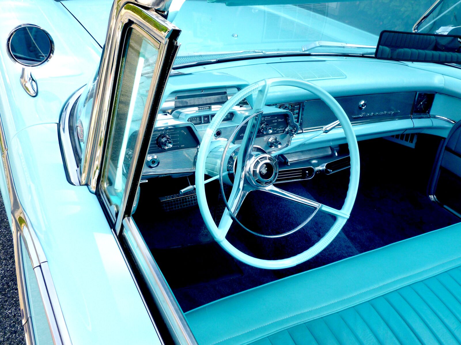 Panasonic DMC-FS37 sample photo. Mercury, auto, classic photography