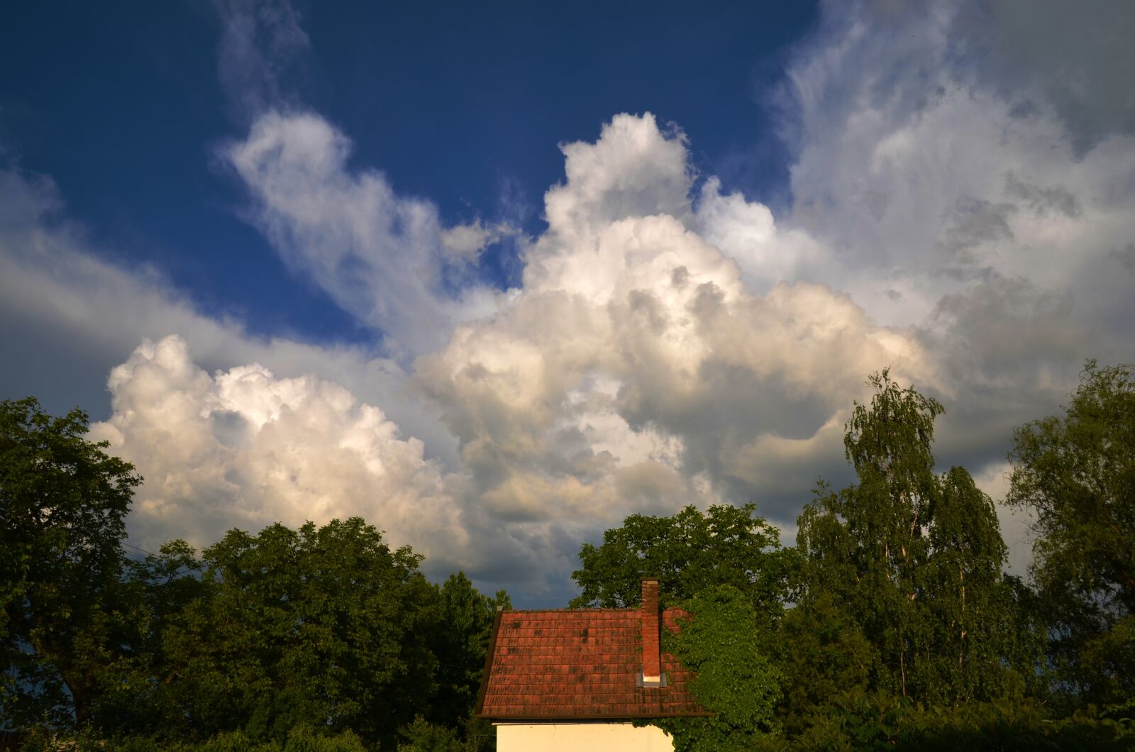 Nikon D7000 sample photo. House, tower gomolyfelhő, cottage photography