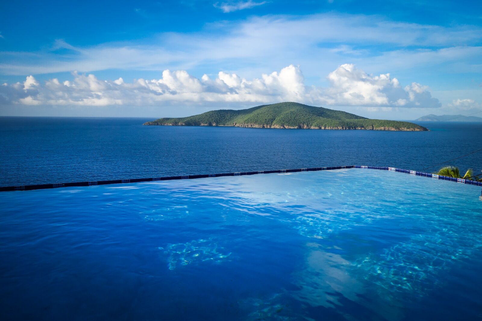 Sony Cyber-shot DSC-RX100 II sample photo. Paradise, pool, carribean photography
