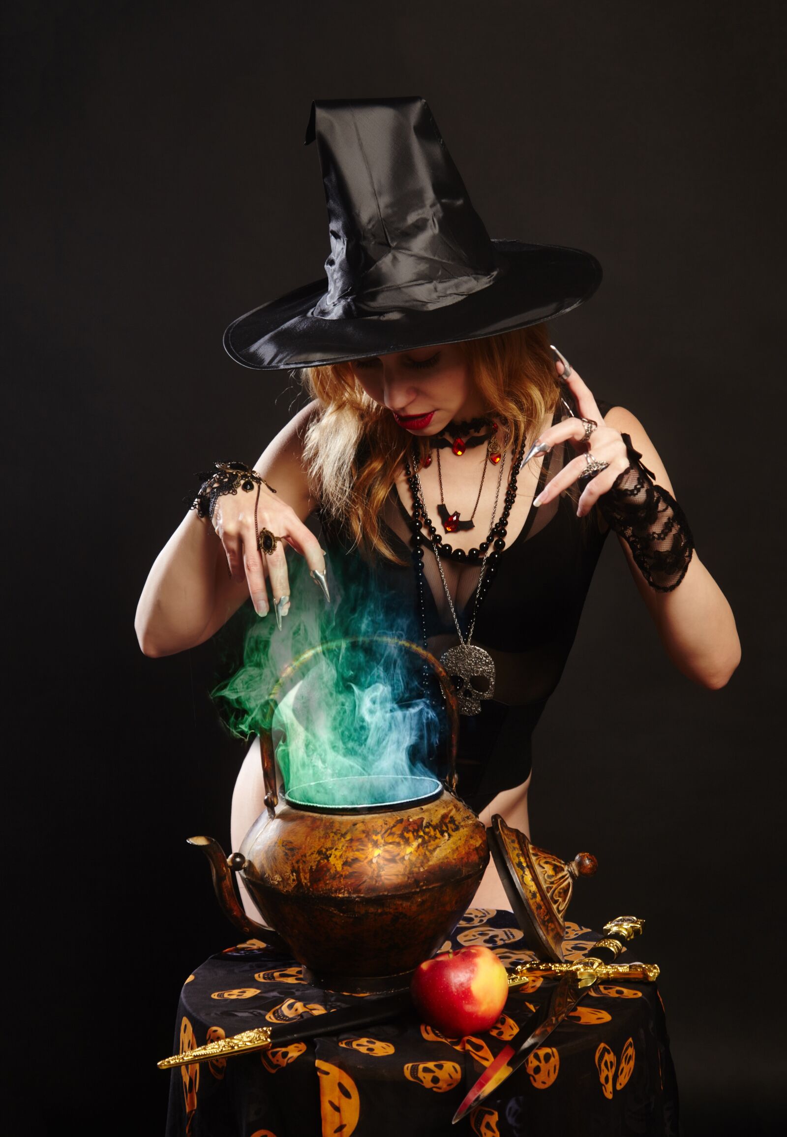 Canon EOS 5D Mark II sample photo. Witch, magic, halloween photography