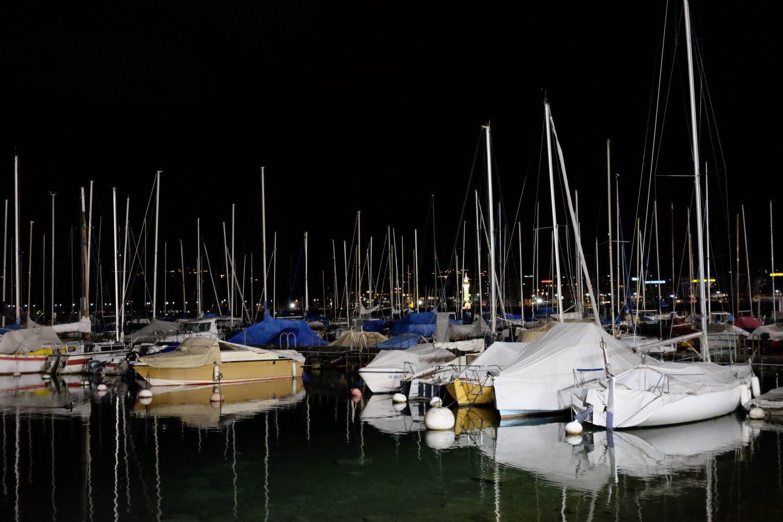Fujifilm X-T10 + Fujifilm XF 27mm F2.8 sample photo. Yacht, harbour, geneva photography