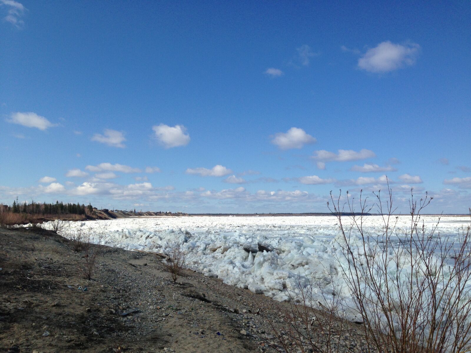 Apple iPhone 5 sample photo. Spring, ice floes, river photography