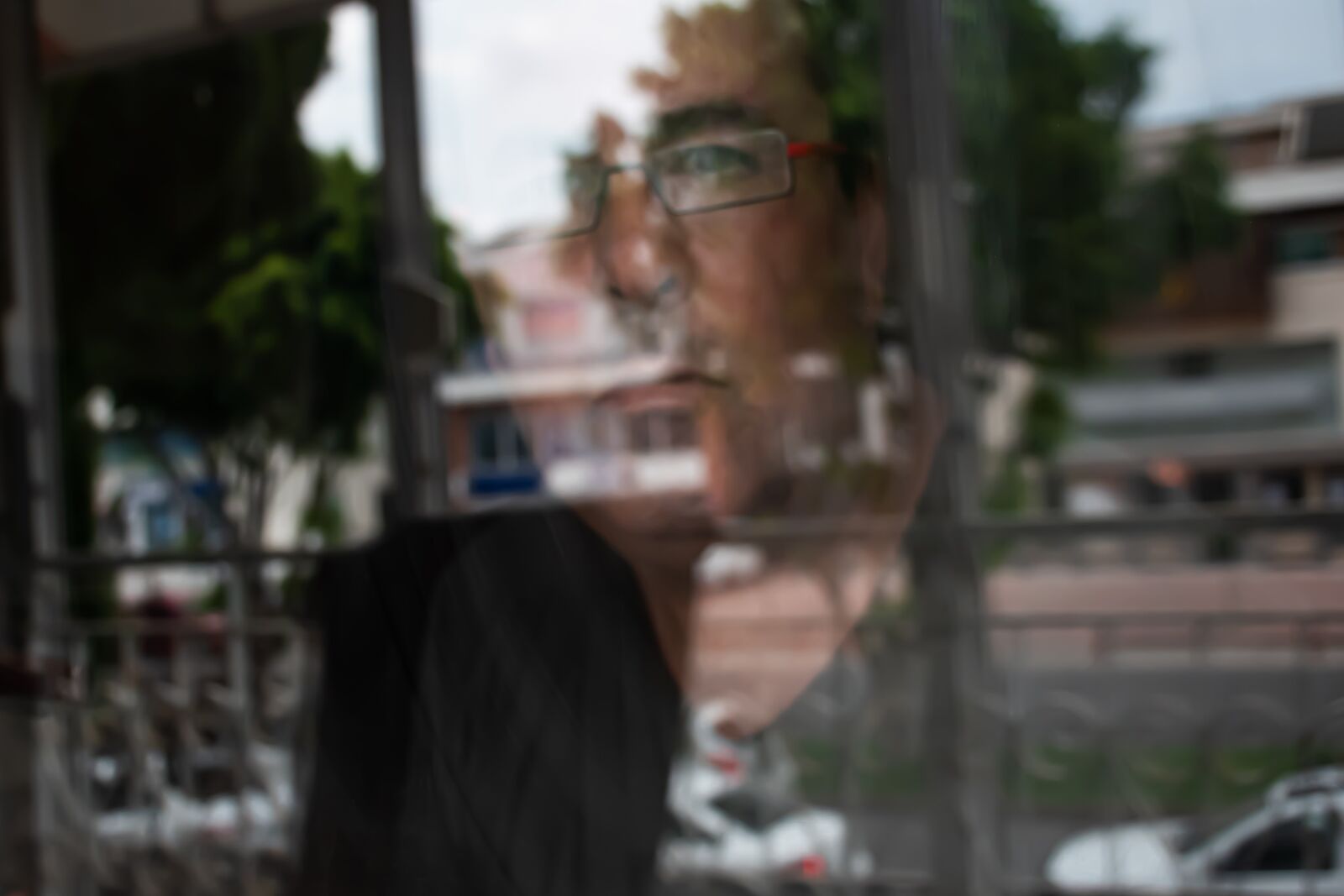 Nikon D5600 sample photo. Reflection, portrait, people photography