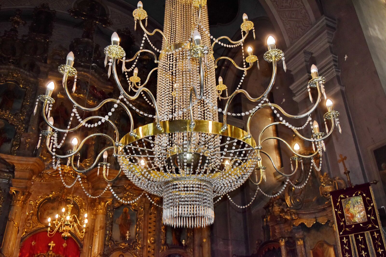Nikon D5500 sample photo. Chandelier, religion, decoration, candle photography