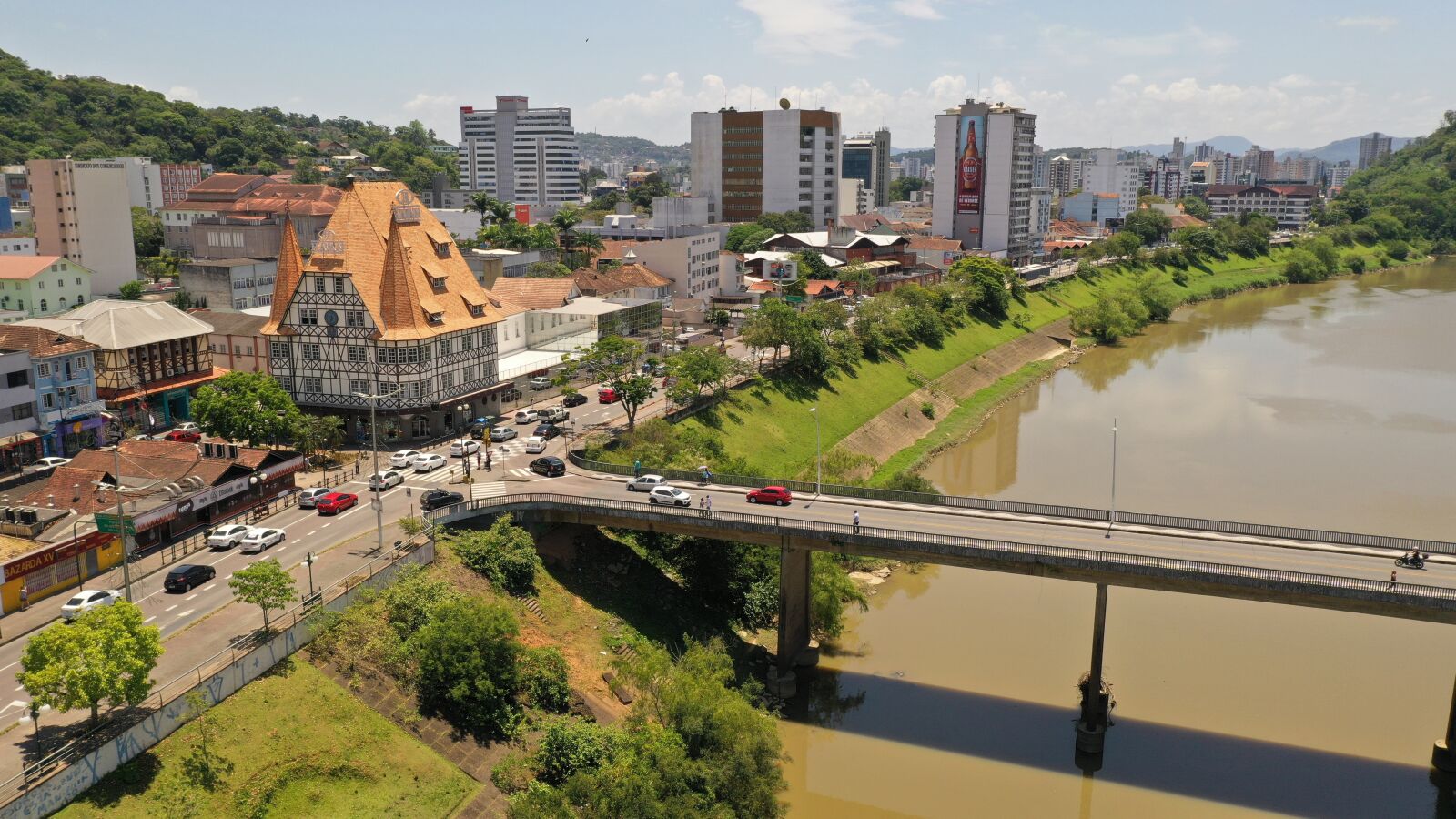 Hasselblad L1D-20c sample photo. Ponte, blumenau, lateral photography