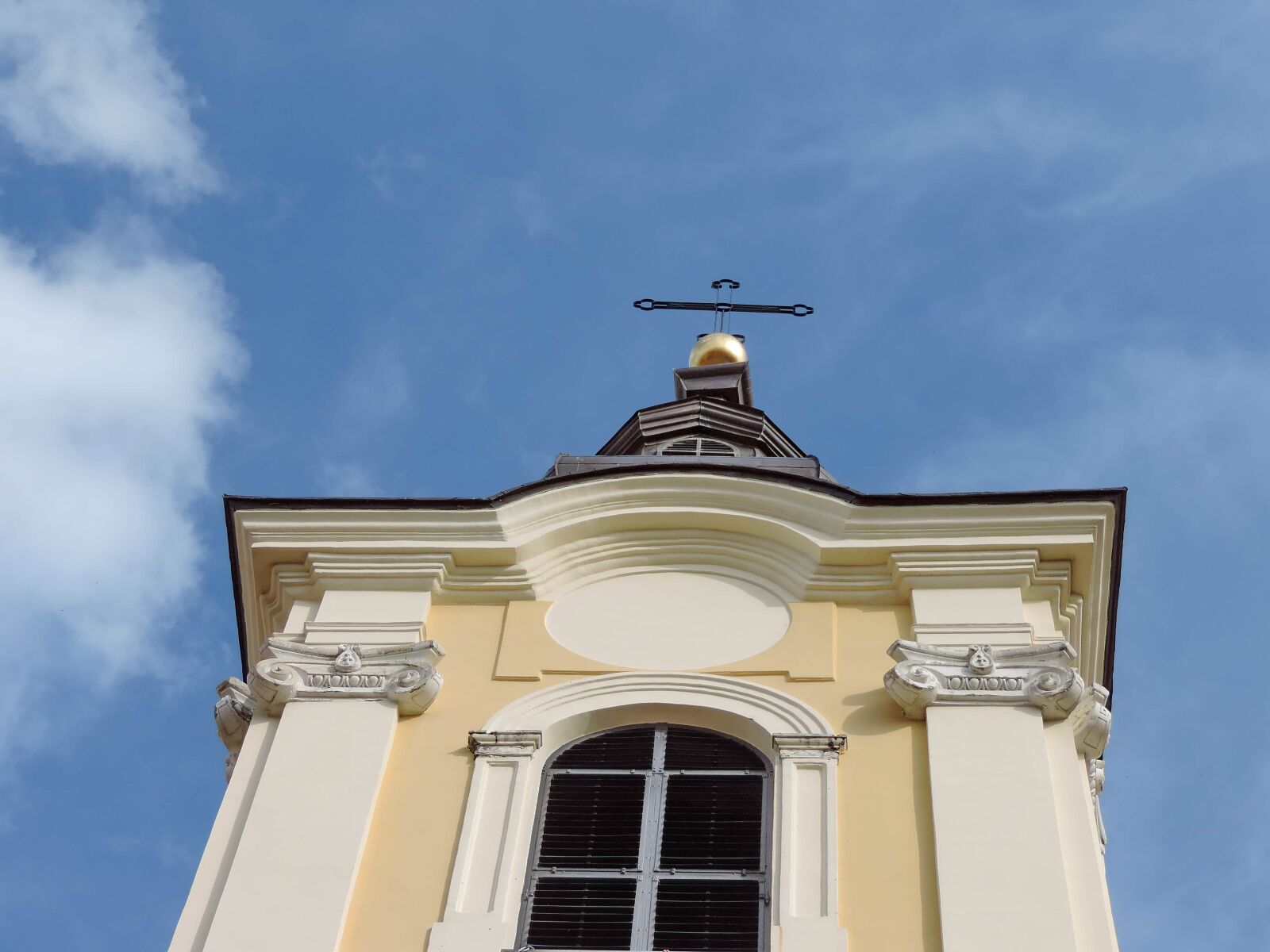 Nikon Coolpix P520 sample photo. Church tower, fair weather photography