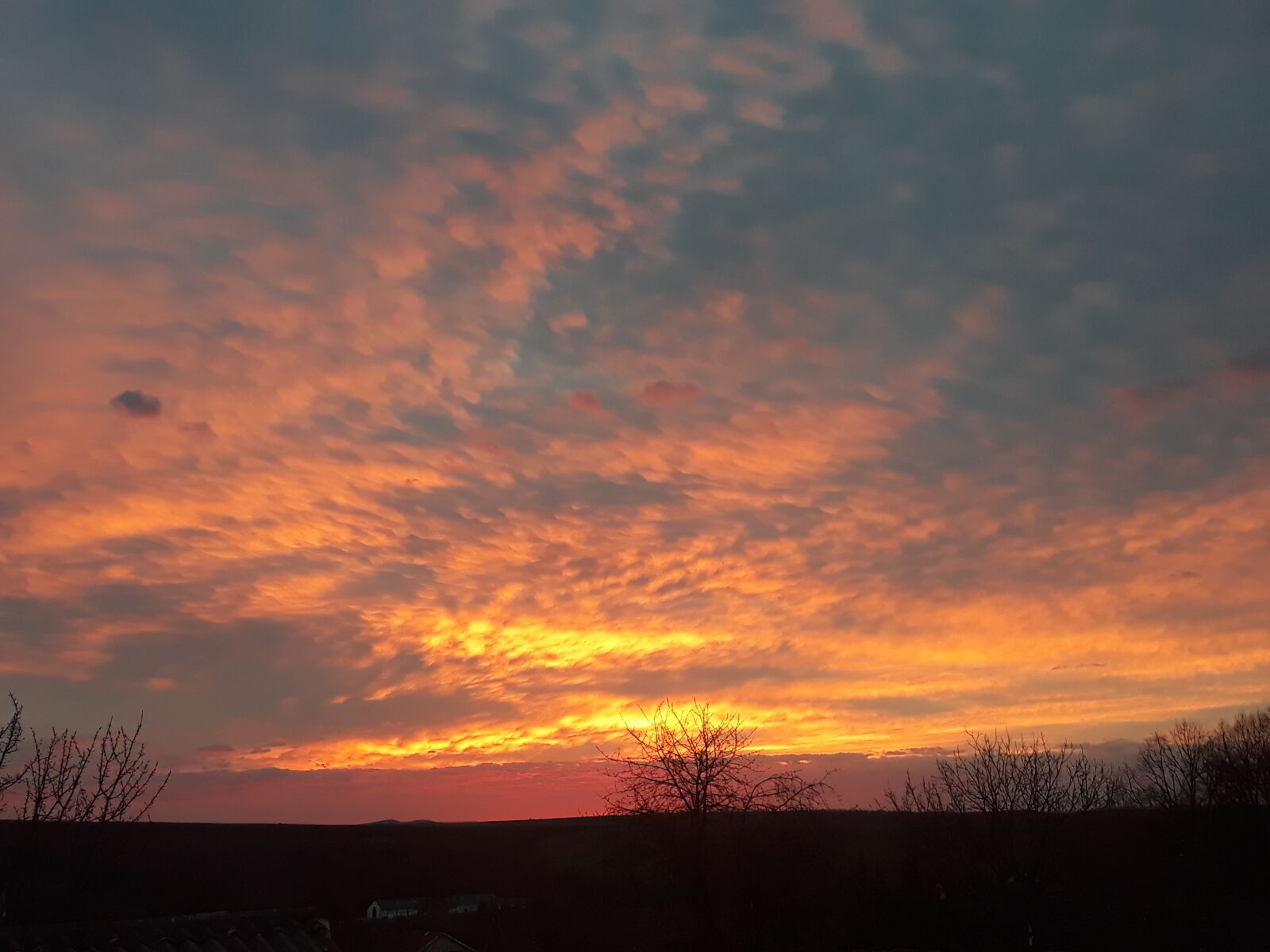 Samsung Galaxy J5 sample photo. Sunset, clouds, in the photography