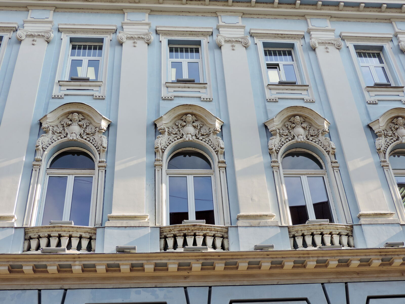Nikon Coolpix P520 sample photo. Art, baroque, blue, detail photography