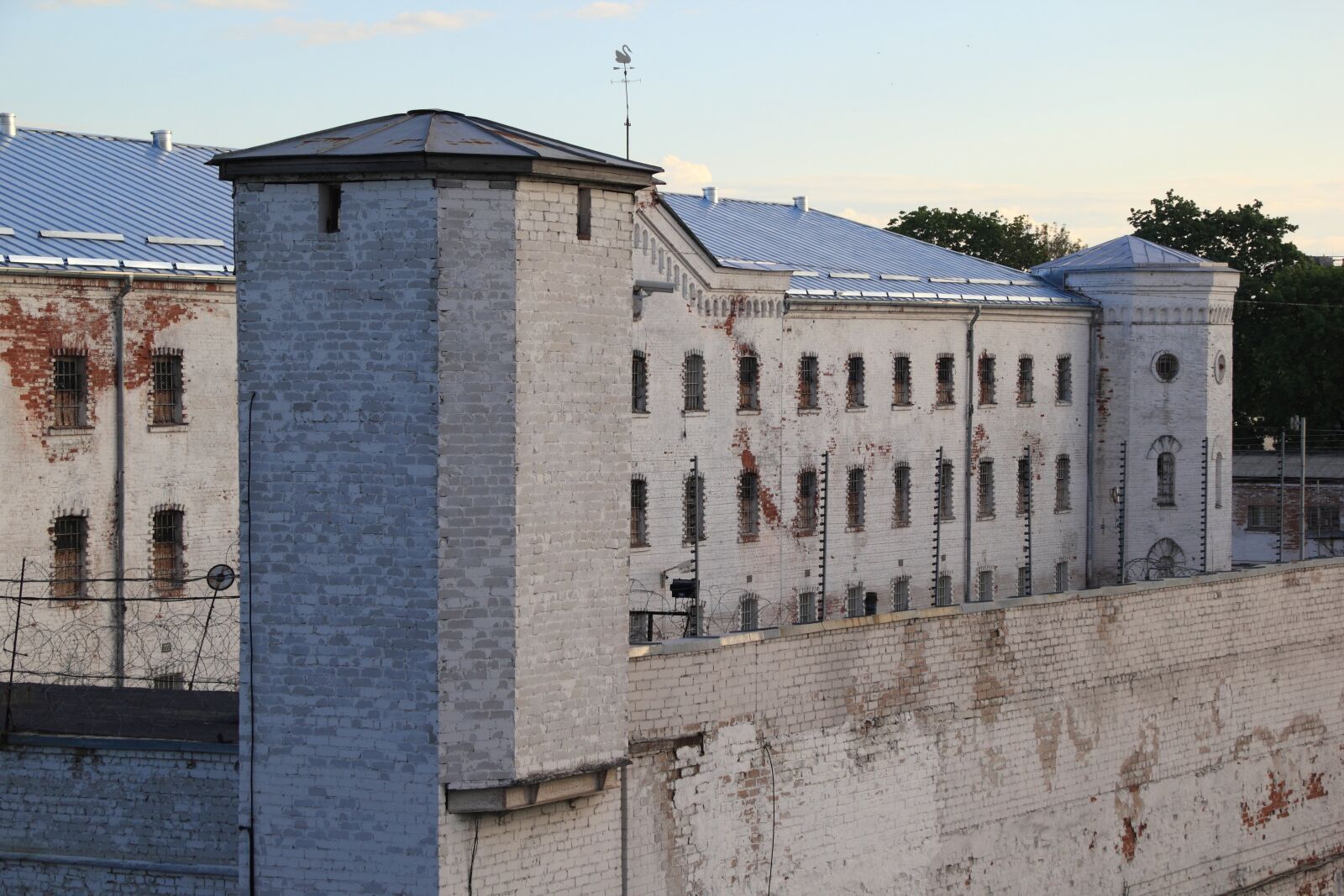 Canon EOS 550D (EOS Rebel T2i / EOS Kiss X4) sample photo. Latvia, daugavpils, prison photography