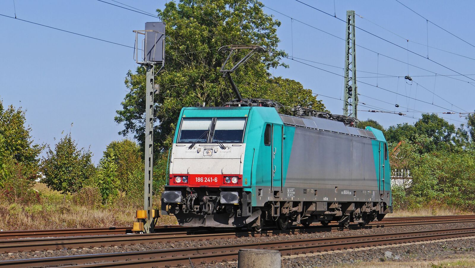 Panasonic Lumix DMC-GH3 sample photo. Railway, electric locomotive, private photography
