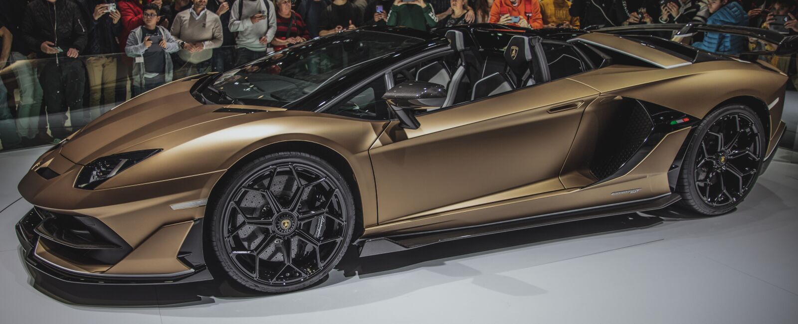 Canon EOS 5D Mark IV sample photo. Auto, lamborghini, luxury photography