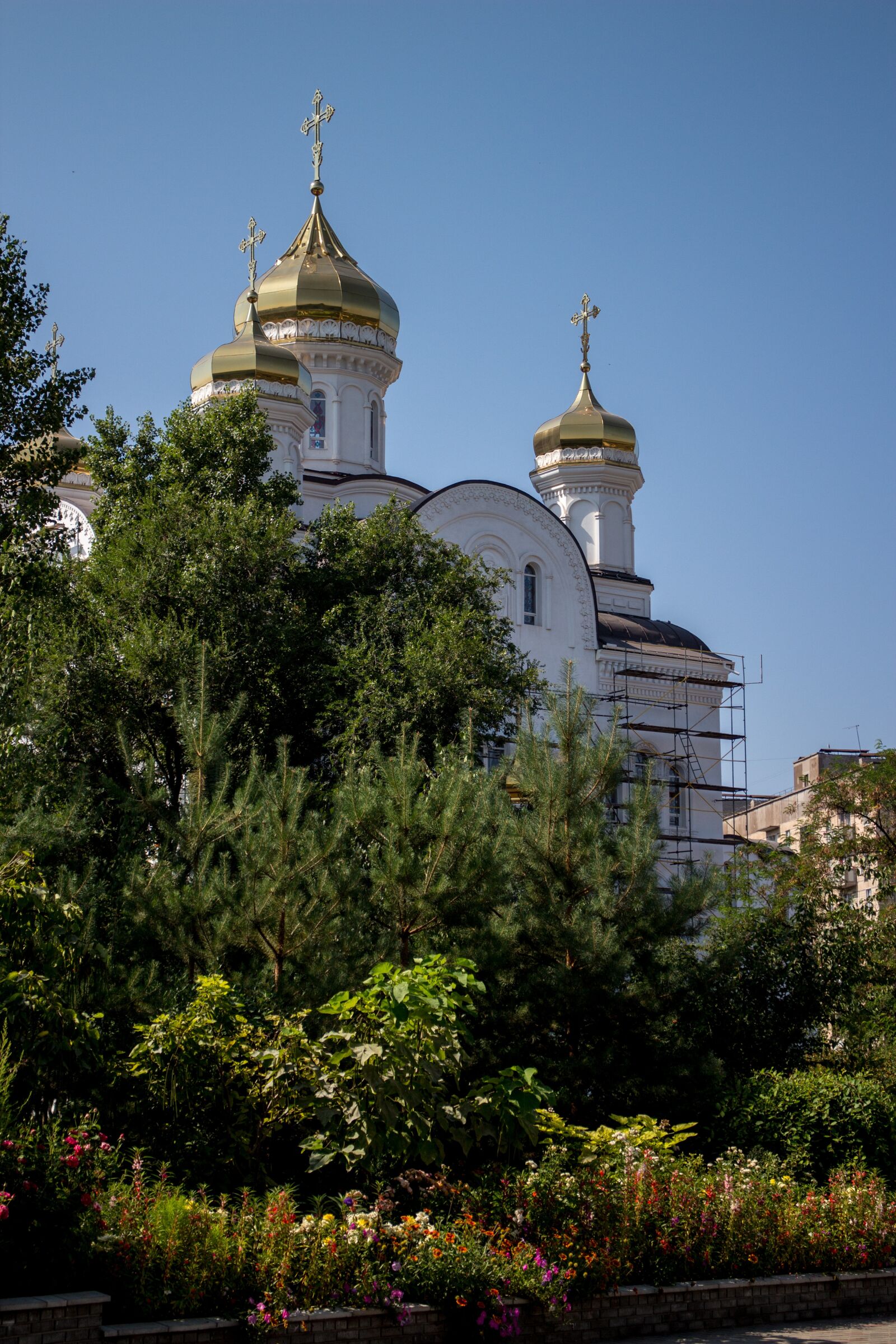 Canon EOS M + Canon EF-M 18-55mm F3.5-5.6 IS STM sample photo. Church, temple, park photography