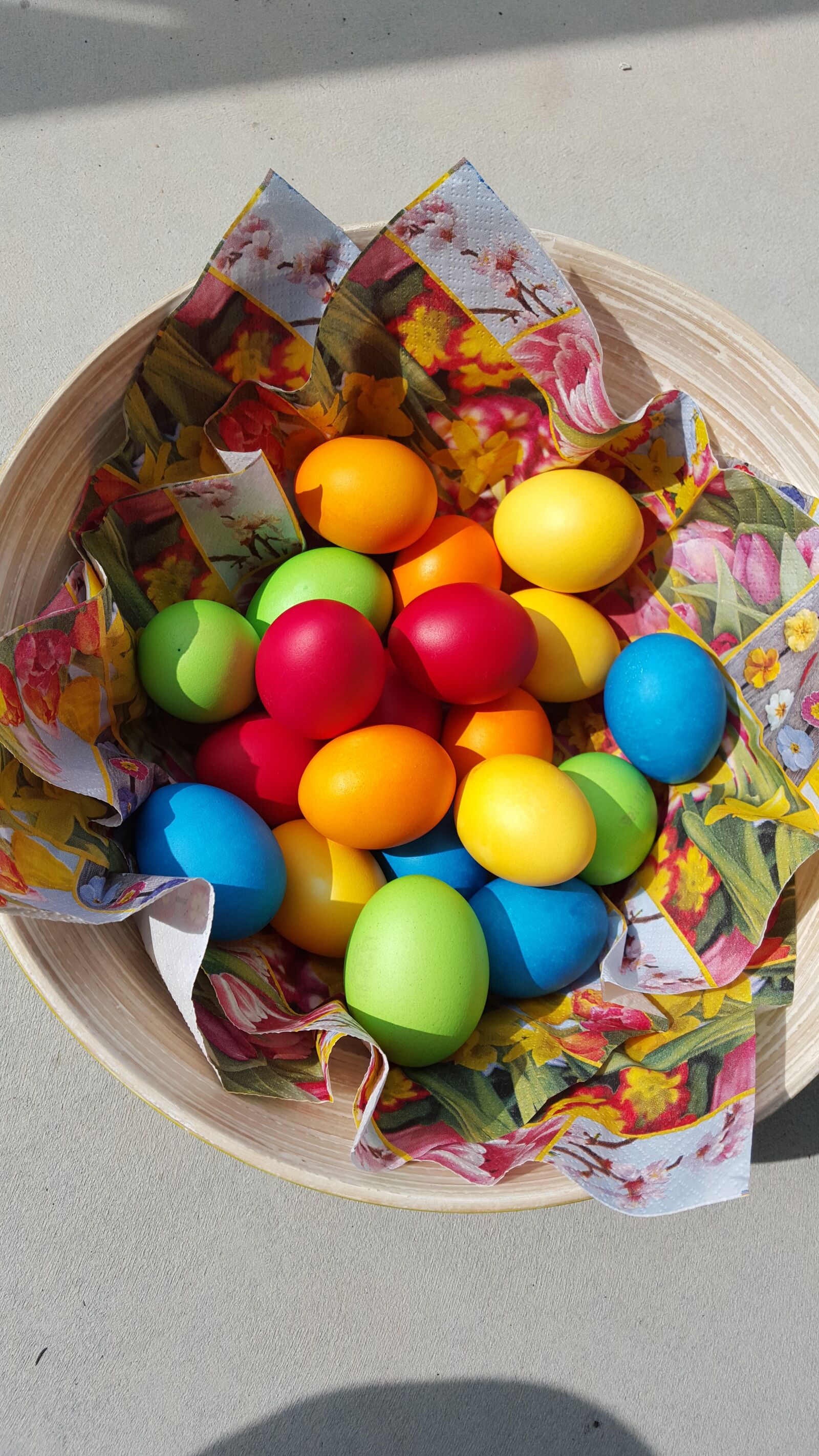 Samsung Galaxy S6 sample photo. Easter eggs, easter, colorful photography