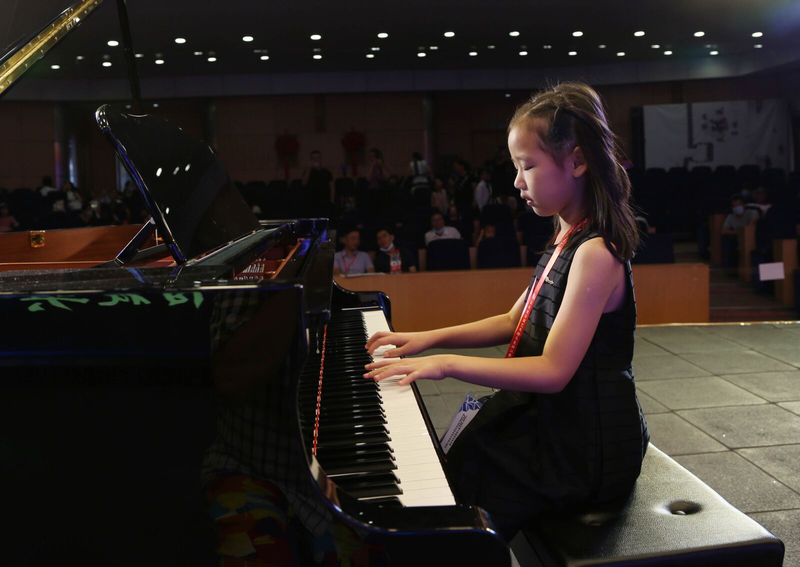 Canon EF 24-105mm F4L IS USM sample photo. Child playing piano, art photography
