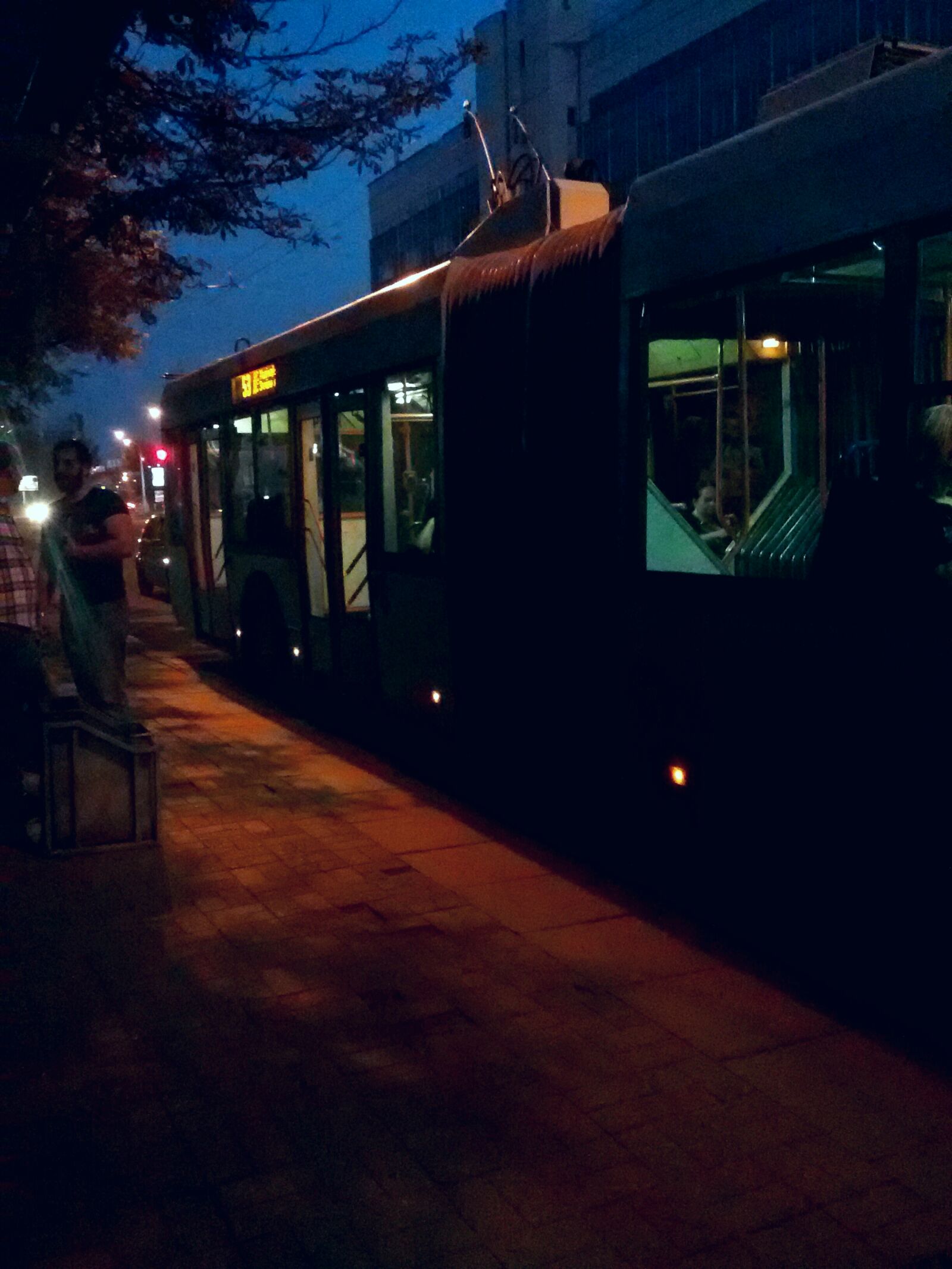 Samsung Galaxy S5 Mini sample photo. Night photography