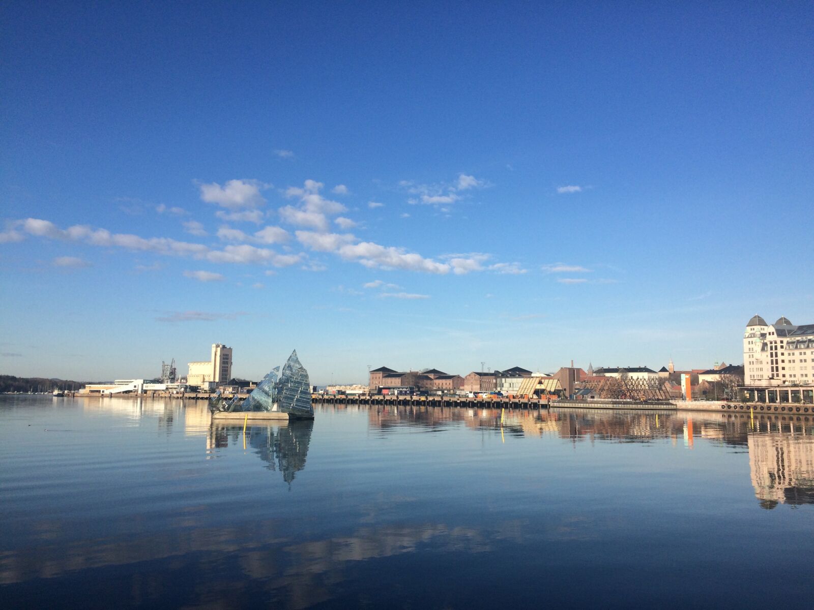 iPhone 5s back camera 4.15mm f/2.2 sample photo. From oslo opera, oslo photography