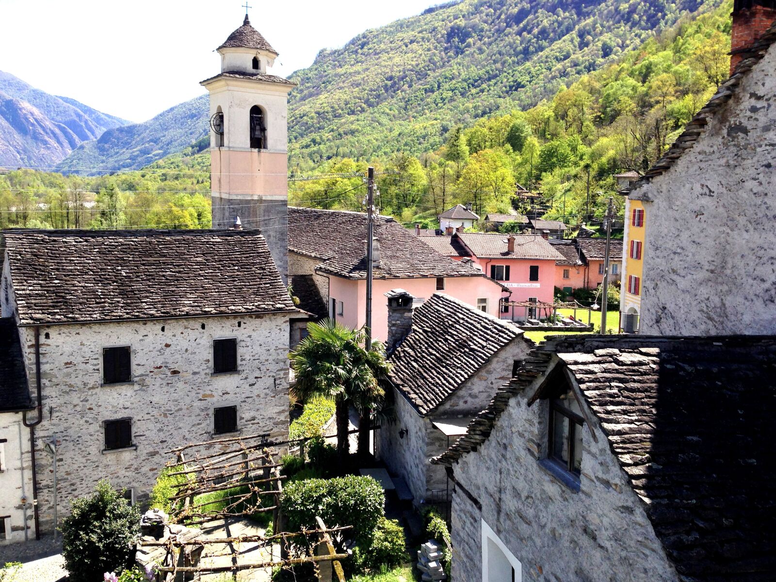 iPhone 5 back camera 4.12mm f/2.4 sample photo. Lodano, ticino, steeple photography