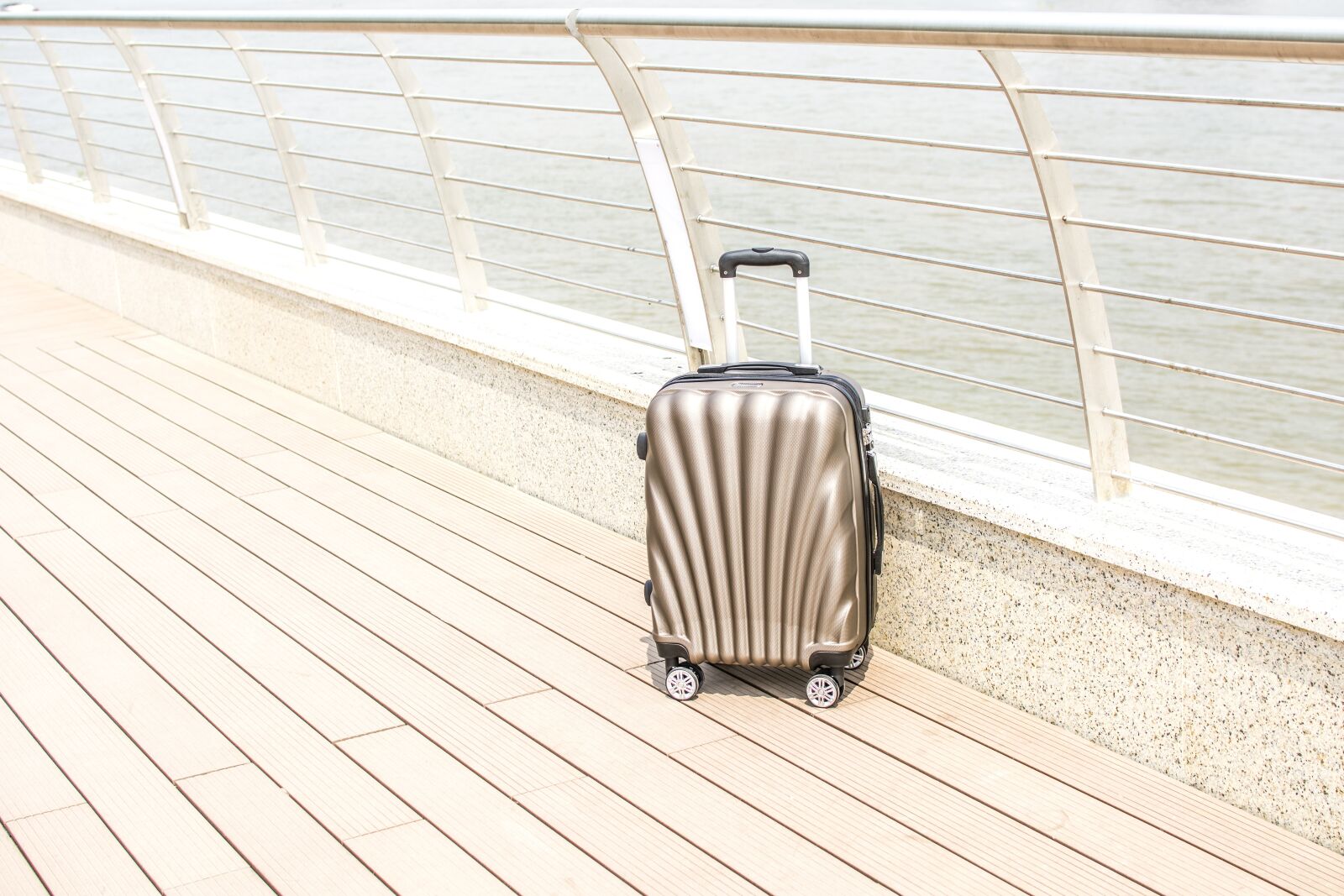Nikon D7100 sample photo. Outdoor luggage, case, wheel photography