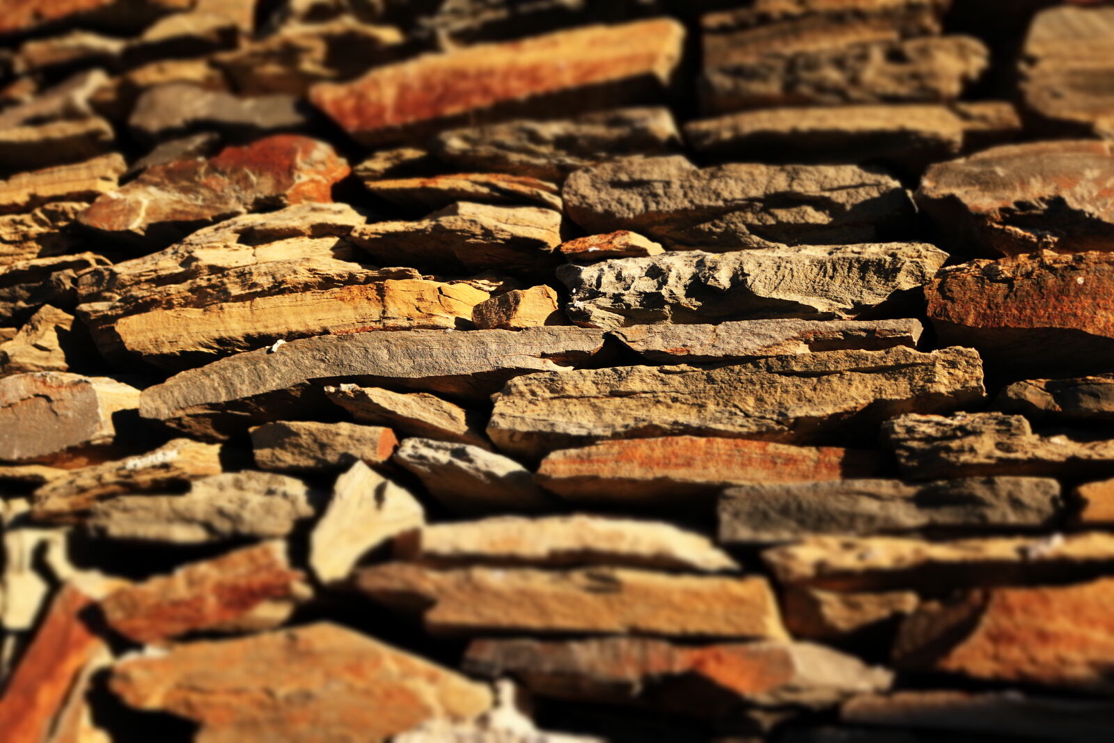 Canon EOS 750D (EOS Rebel T6i / EOS Kiss X8i) sample photo. Close, up, pattern, rocks photography