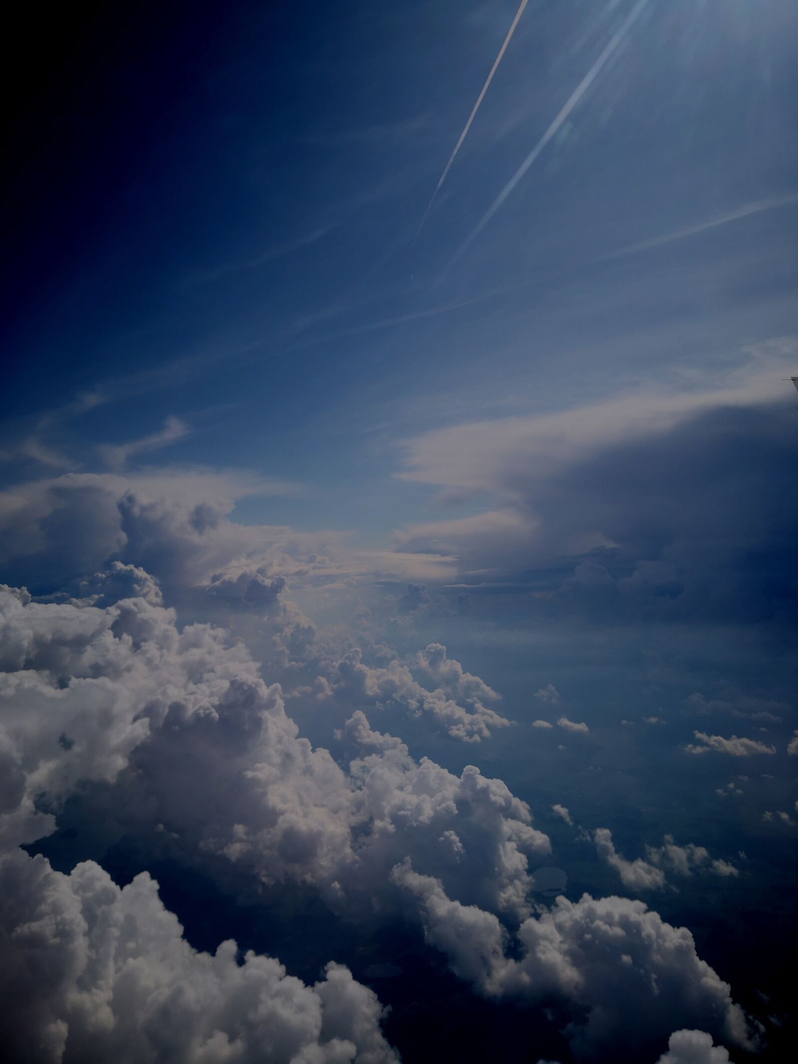 HUAWEI Mate 10 Pro sample photo. Sky, clouds, aircraft photography