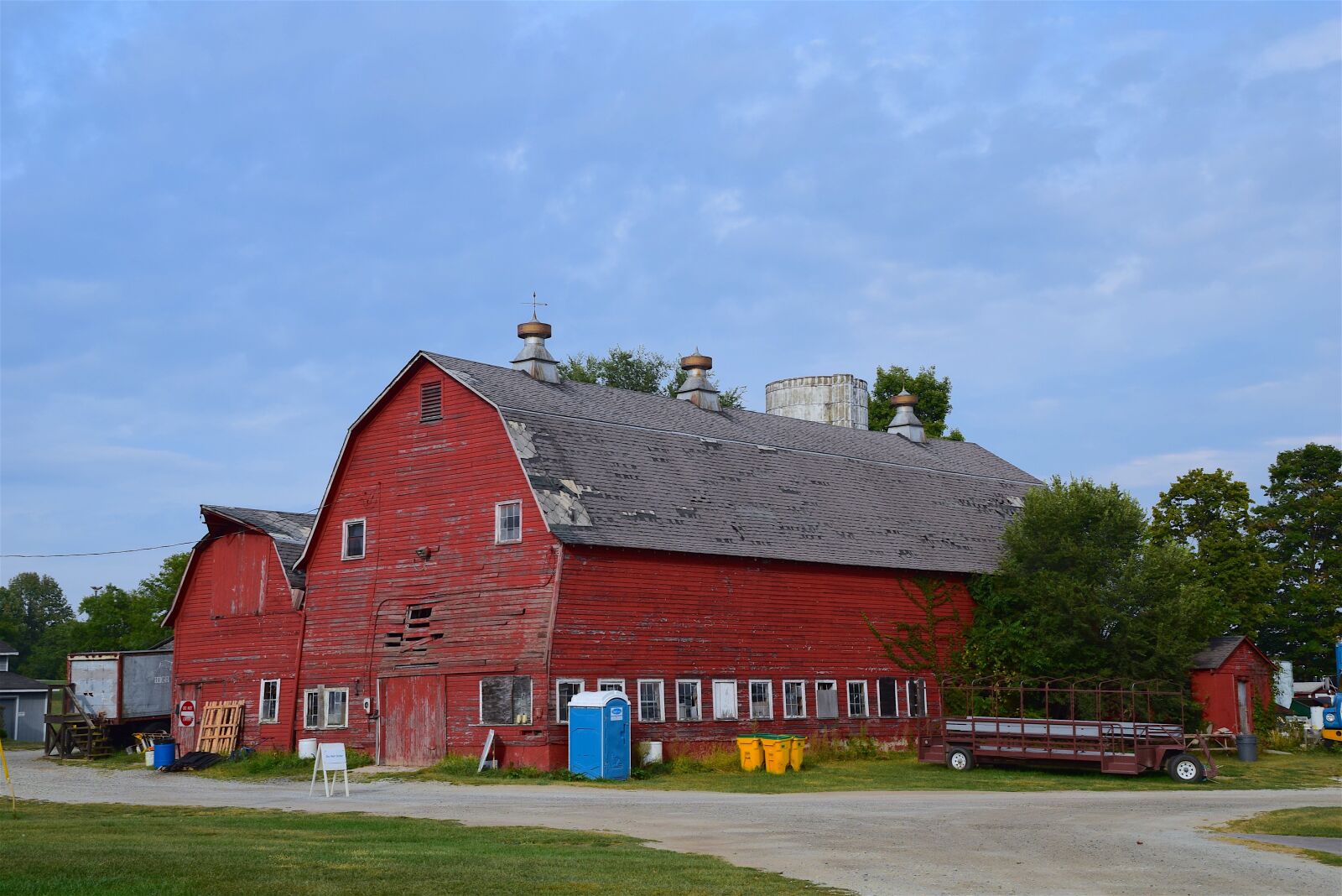 Nikon D3300 sample photo. Red barn, farm, barn photography